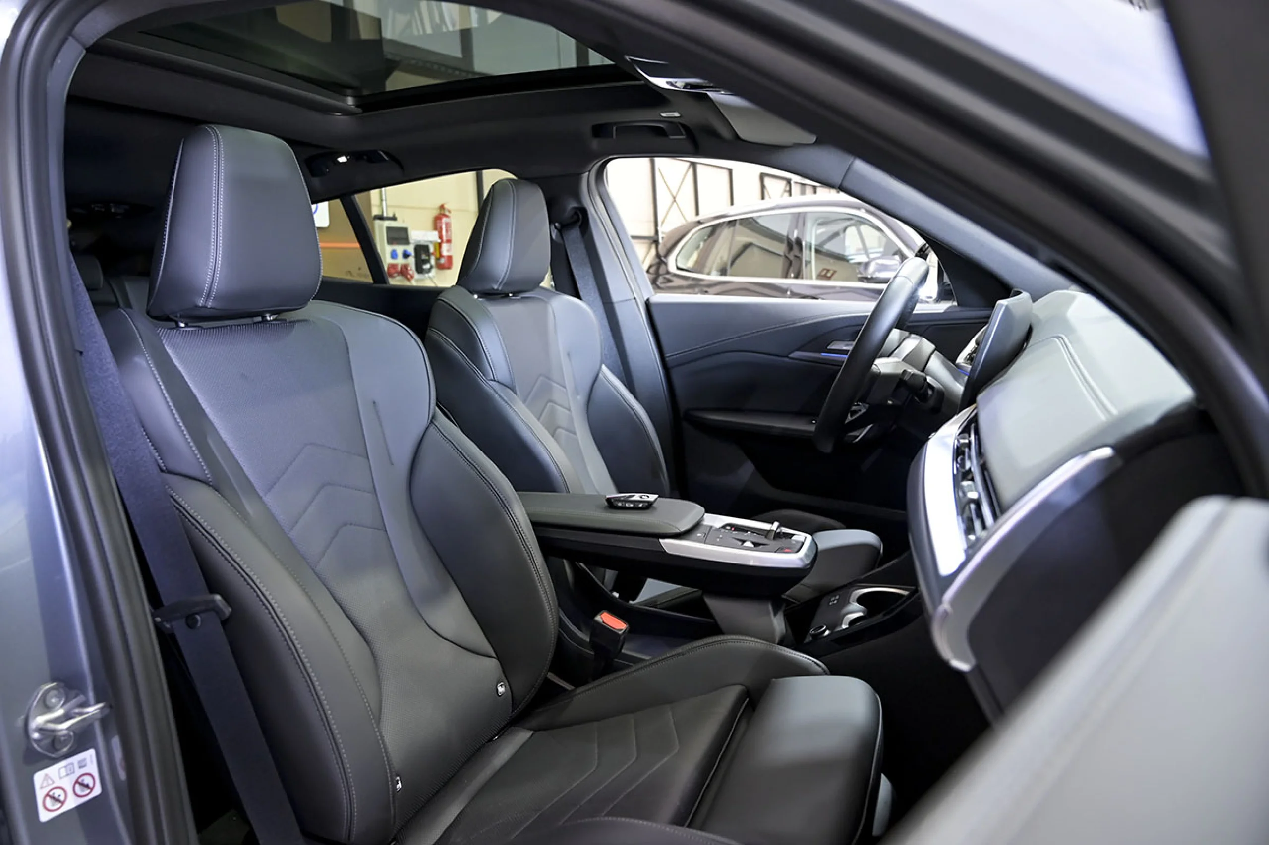 BMW IX2 eDrive20 - Foto 24