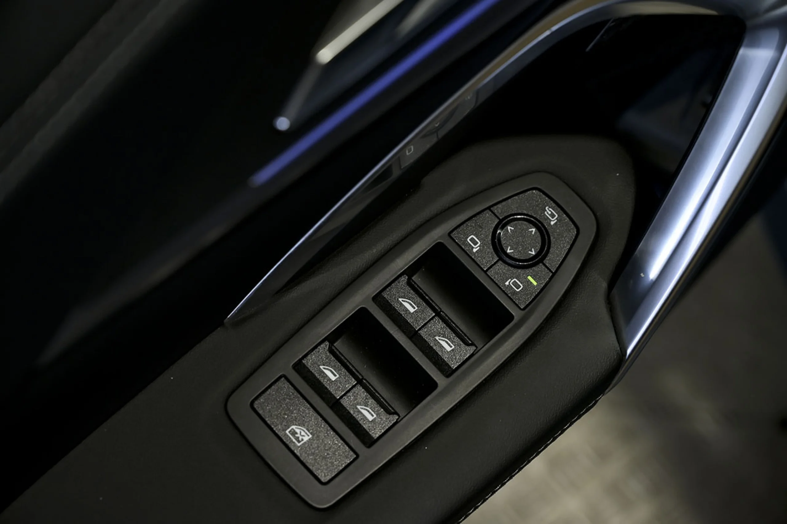 BMW IX2 eDrive20 - Foto 40