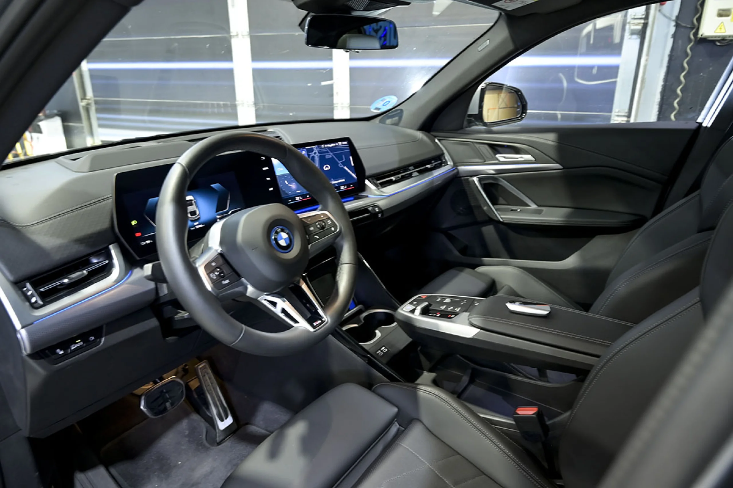 BMW IX2 eDrive20 - Foto 10