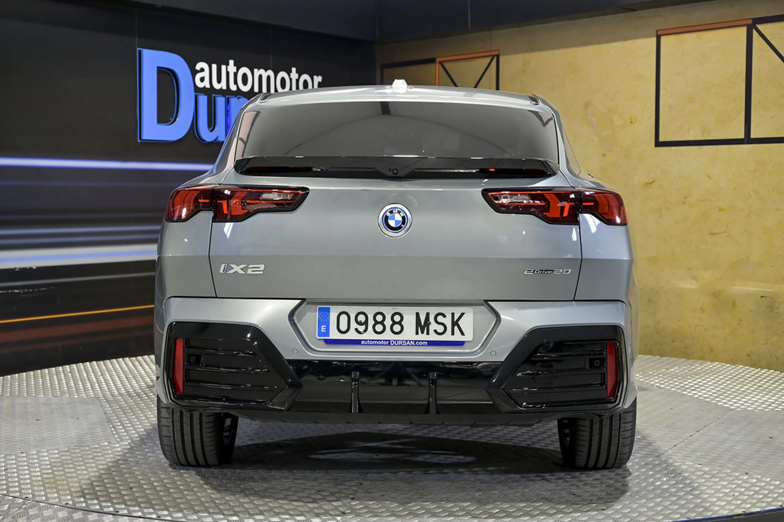 BMW IX2 eDrive20 - Foto 12
