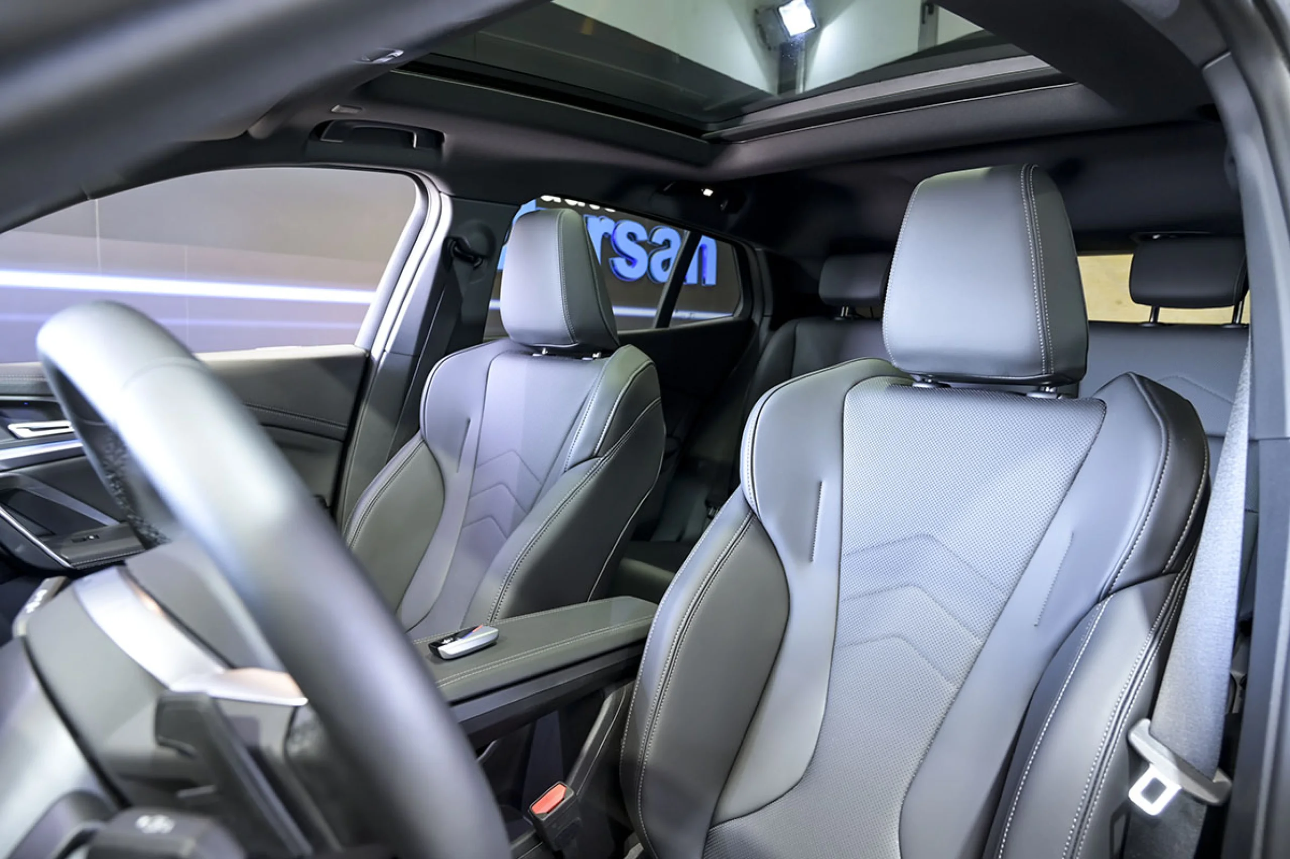 BMW IX2 eDrive20 - Foto 21