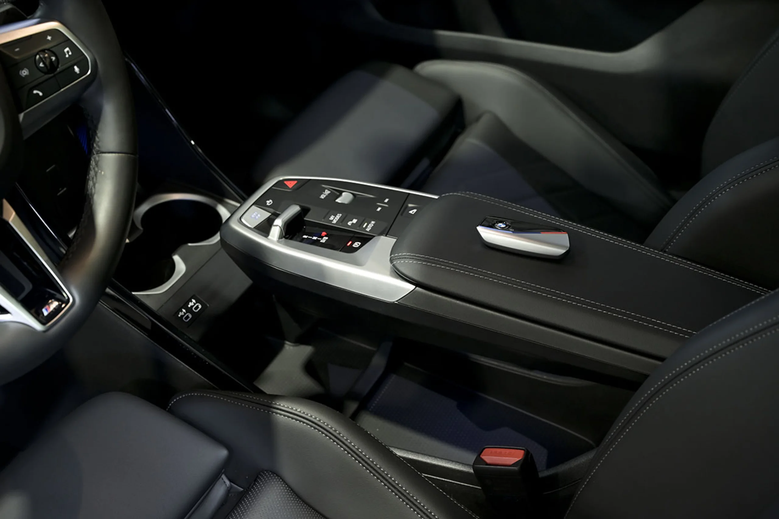 BMW IX2 eDrive20 - Foto 38