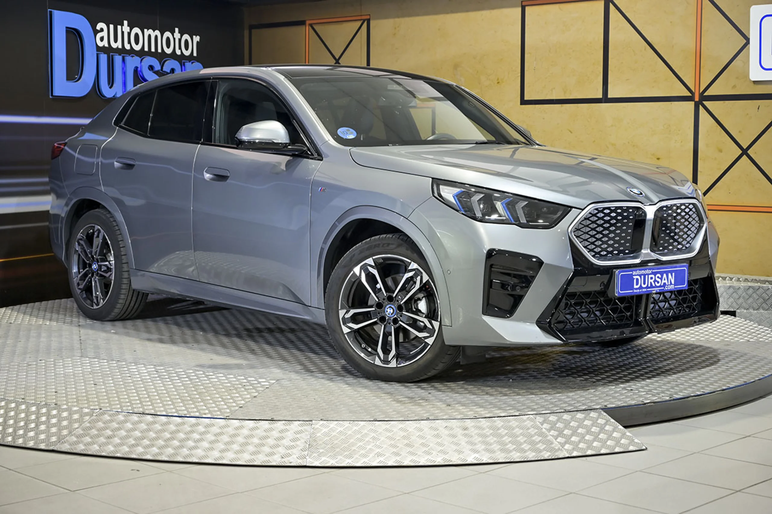 BMW IX2 eDrive20 - Foto 2