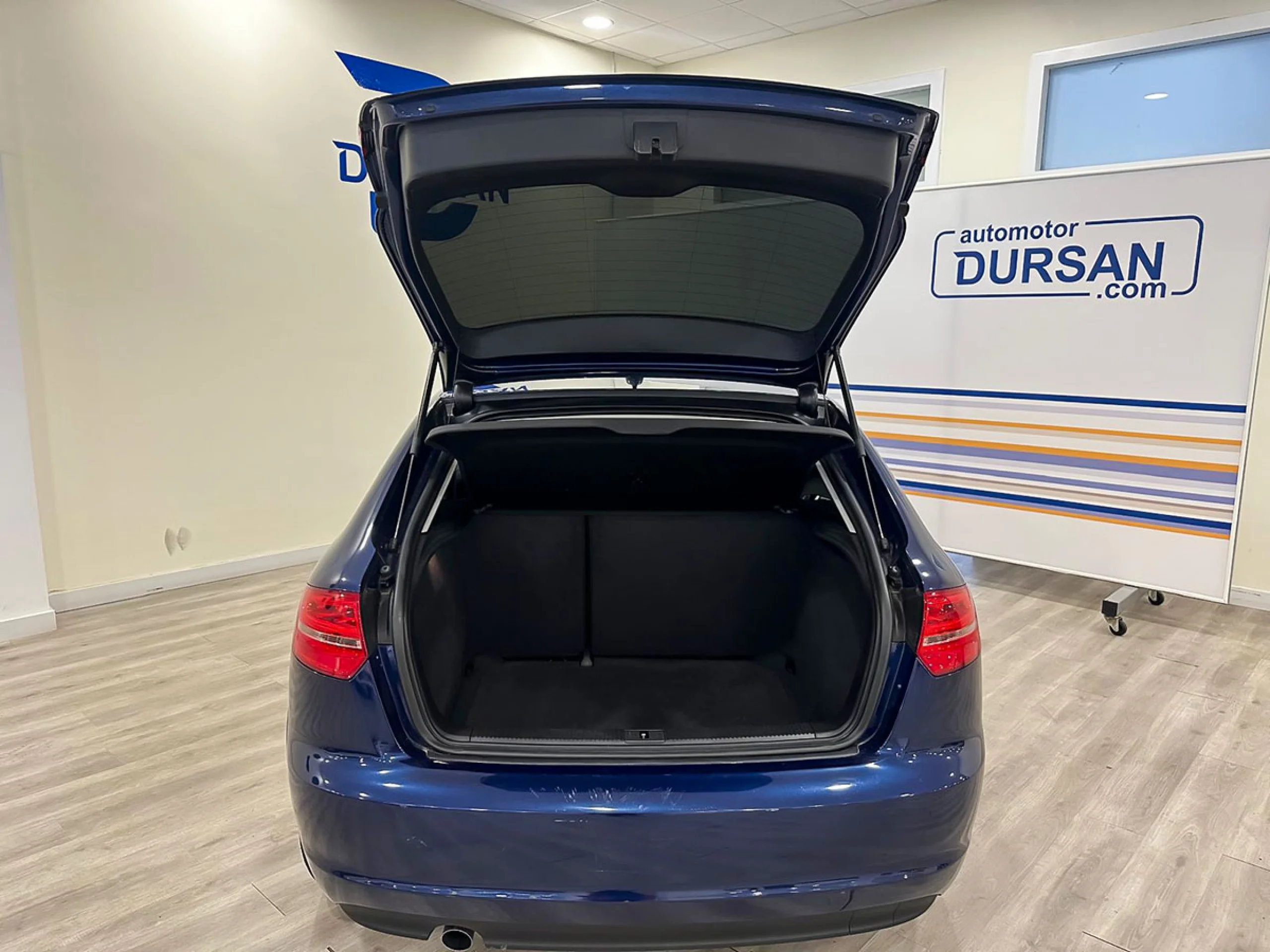 Audi A3 Sportback 1.6 TDI 105 Stronic Attraction - Foto 12