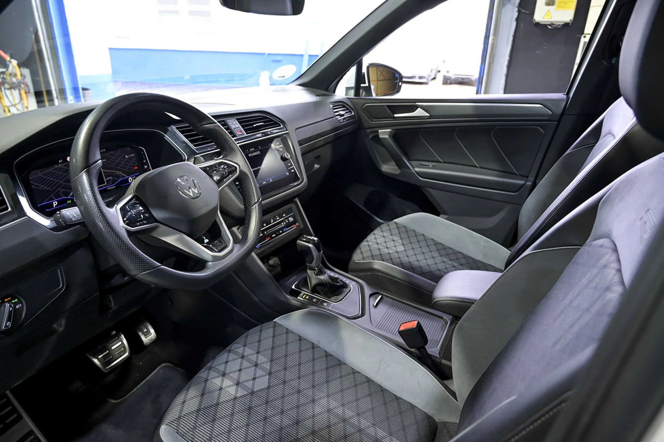 Volkswagen Tiguan RLine 2.0 TDI 110kW 150CV - Foto 33