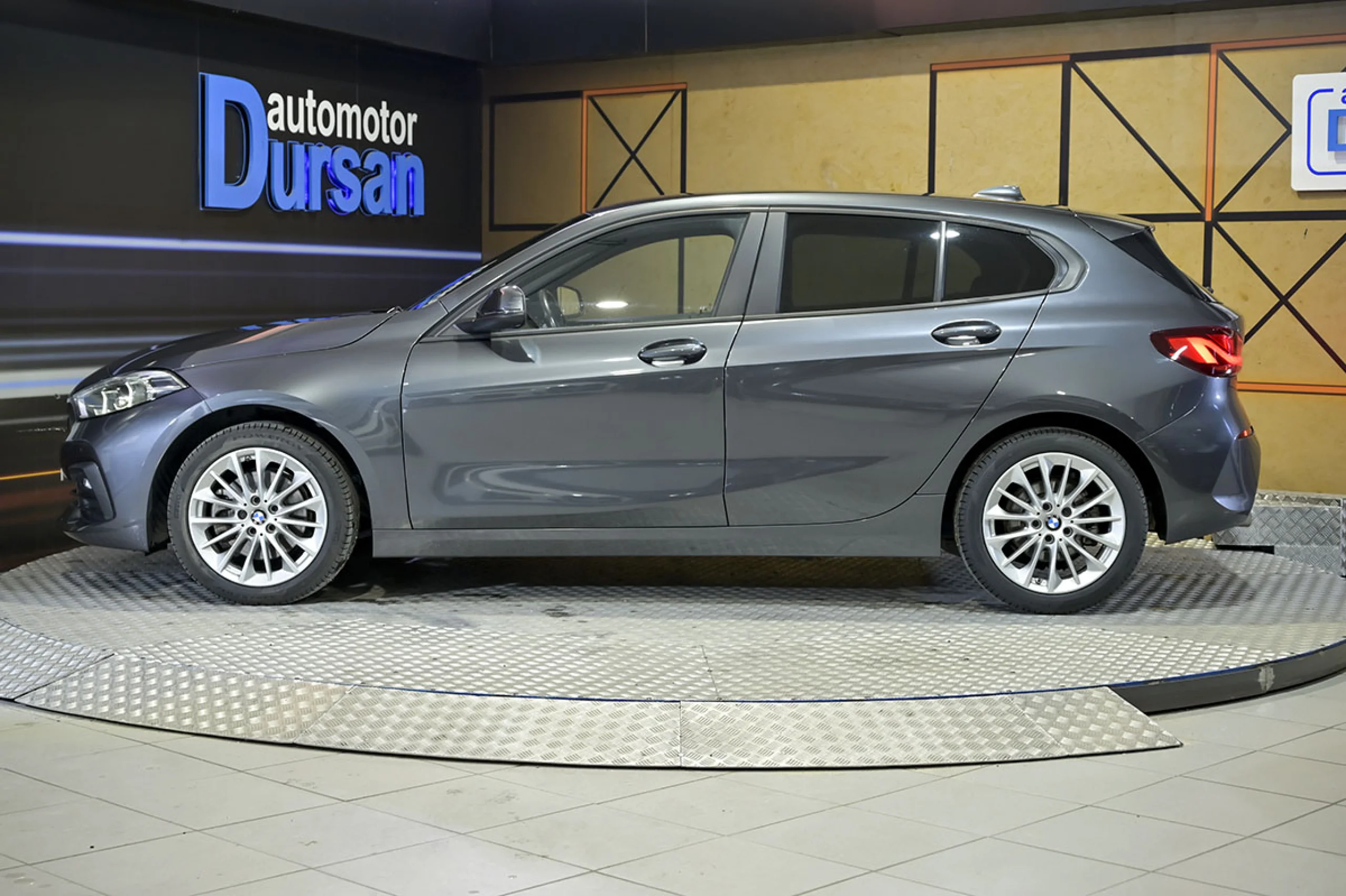 BMW 118 Serie 1 118d - Foto 19