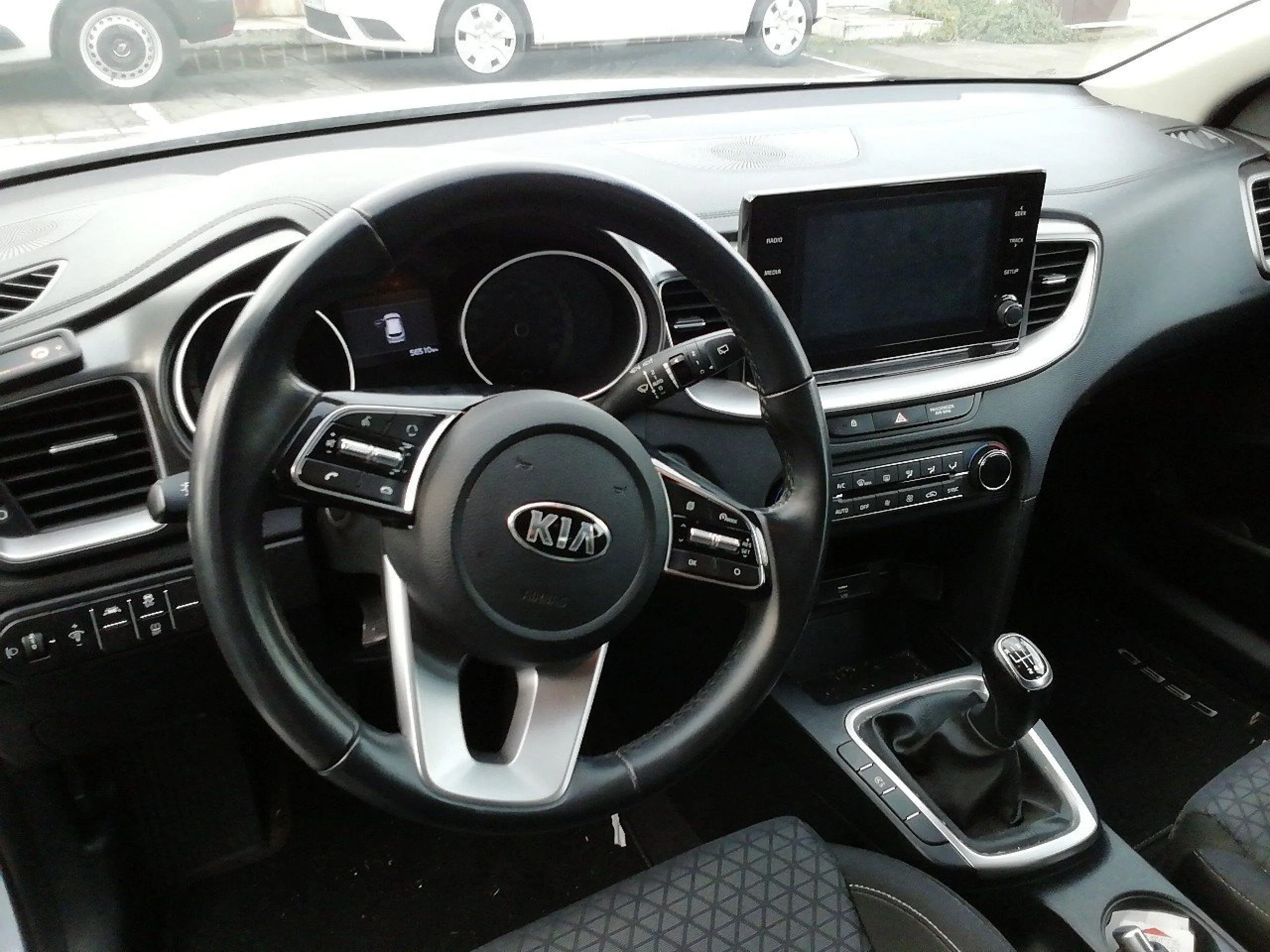 Kia Ceed 1.0 T-GDi 88kW (120CV) Drive (DAB) - Foto 7