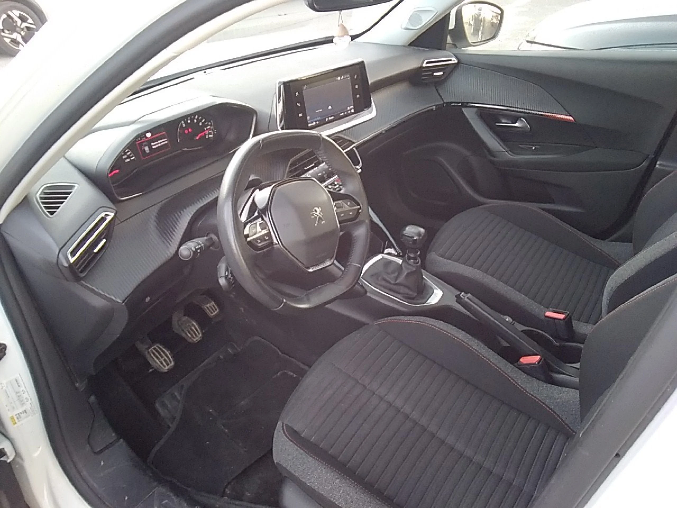 Peugeot 2008 Active Pack BlueHDI 81kW (110CV) - Foto 7