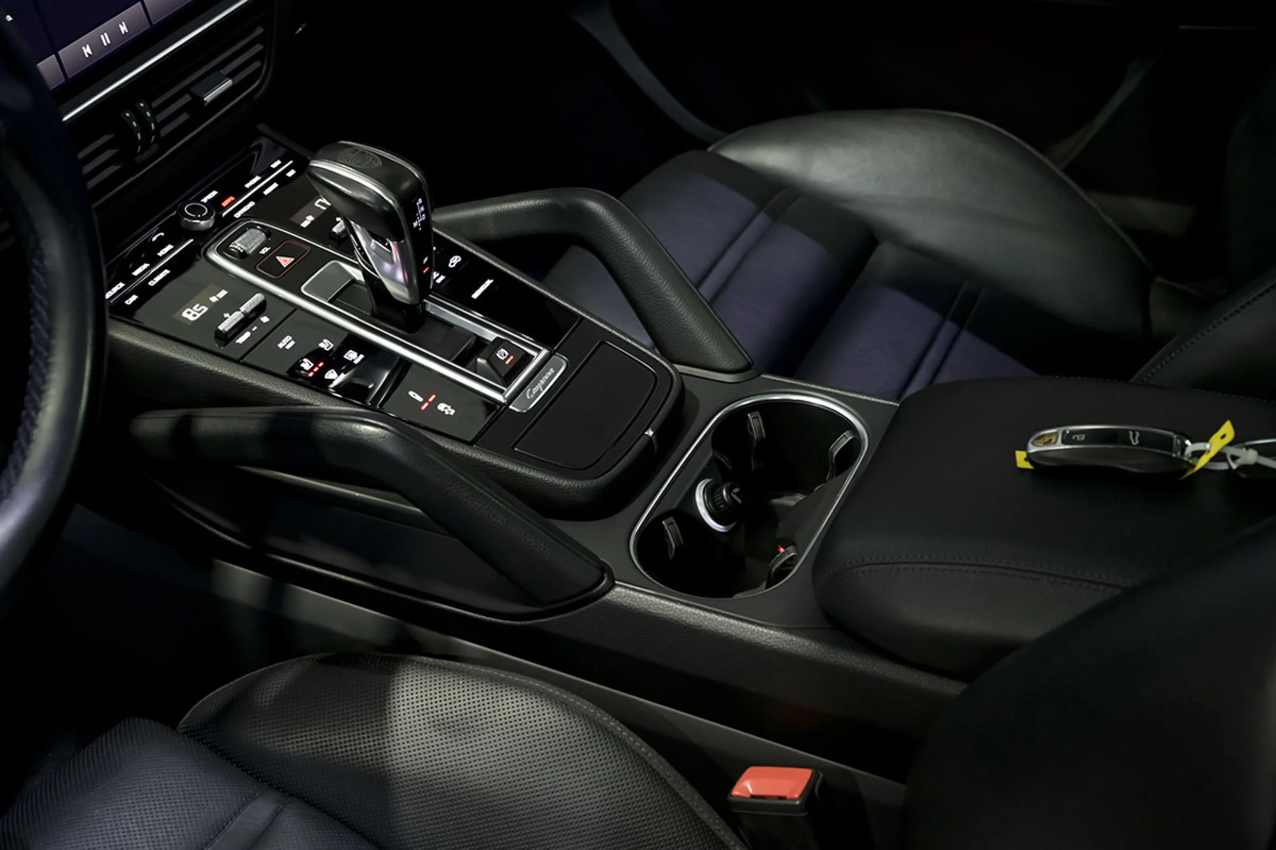 Porsche Cayenne EHybrid - Foto 31