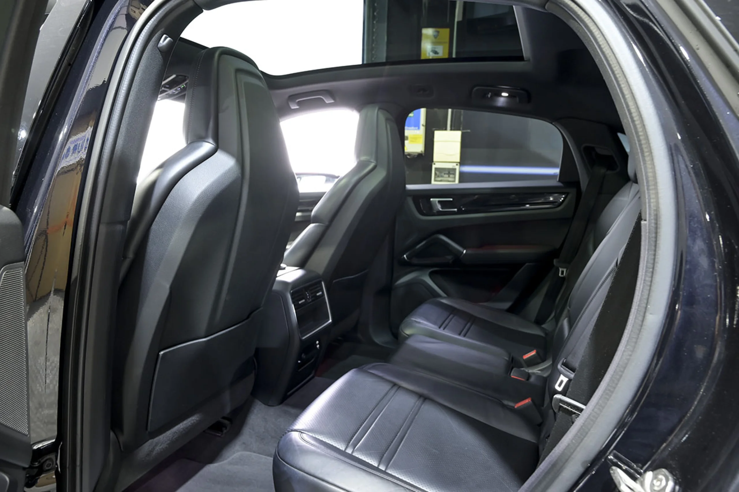 Porsche Cayenne EHybrid - Foto 15