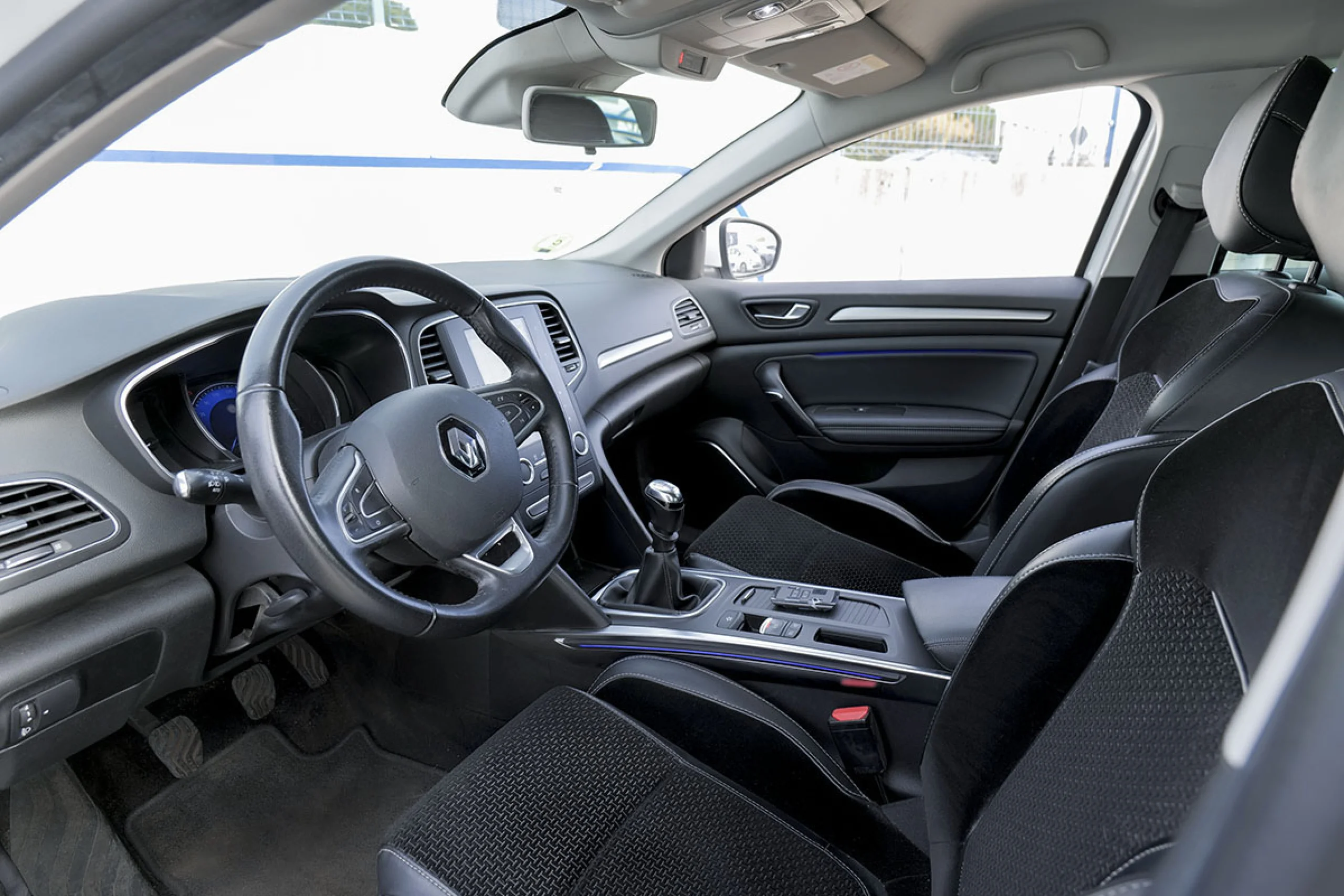 Renault Megane Mégane Zen Energy TCe 97kW 130CV - Foto 4