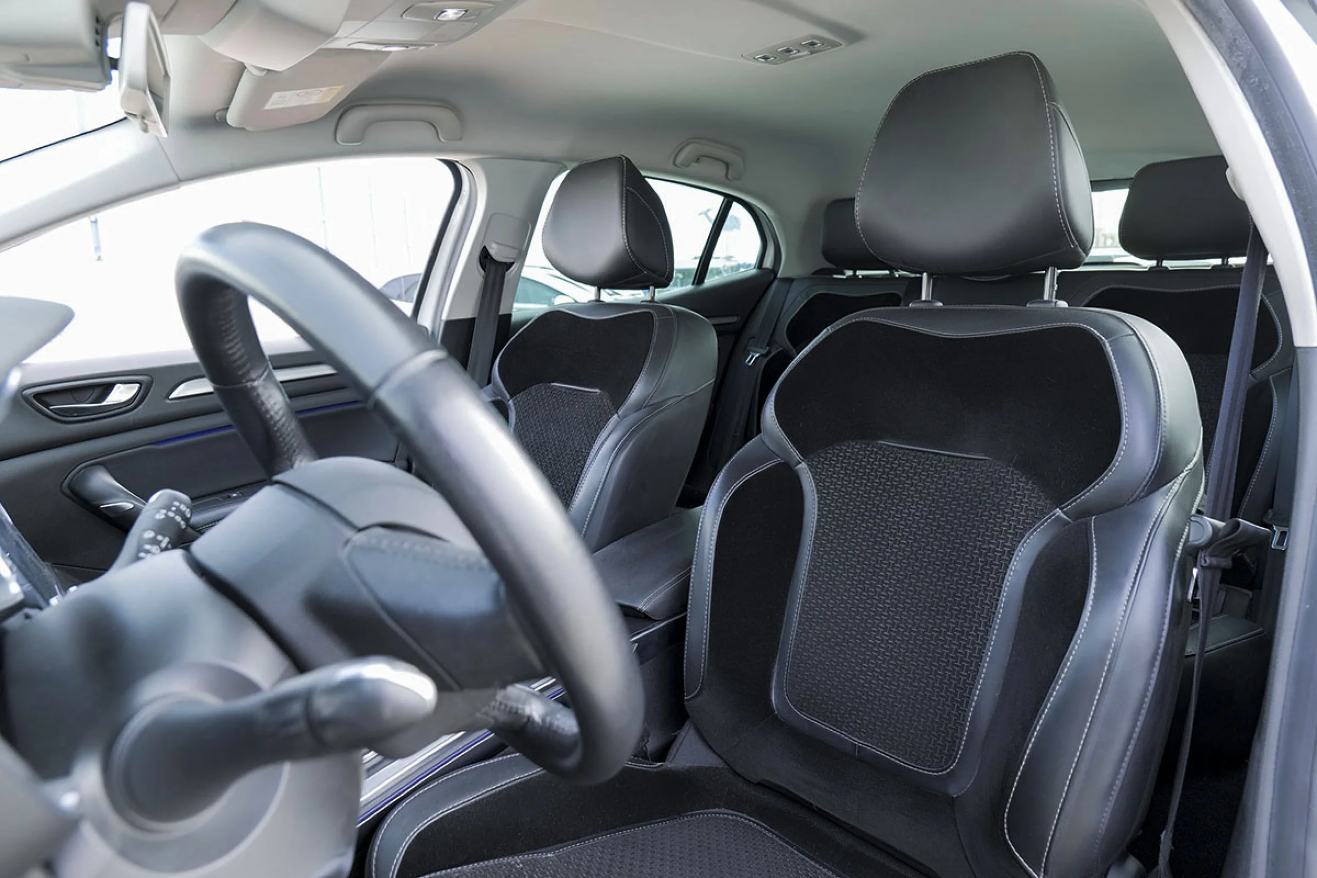 Renault Megane Mégane Zen Energy TCe 97kW 130CV - Foto 7