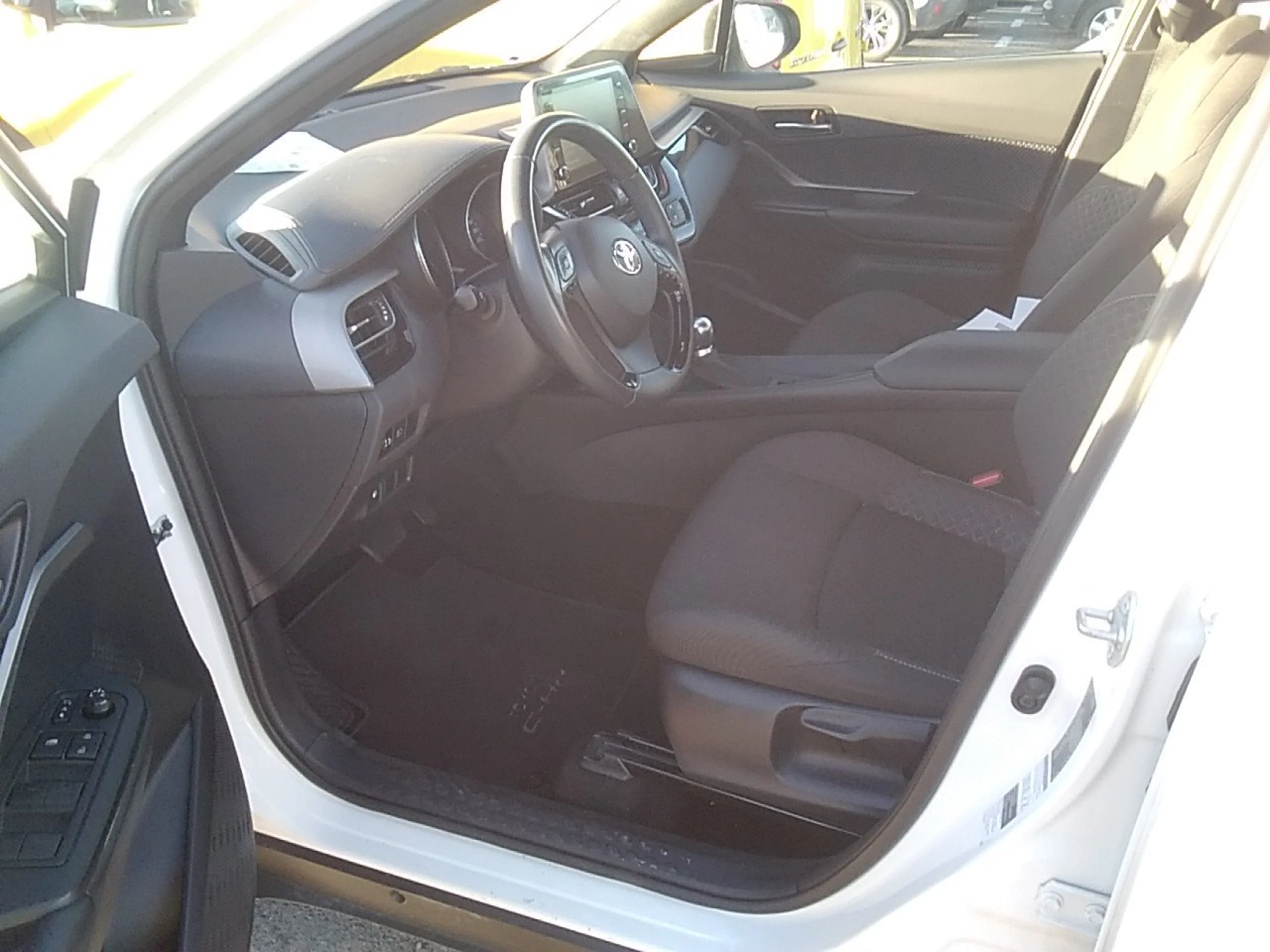 Toyota C-HR 1.8 125H Active - Foto 7