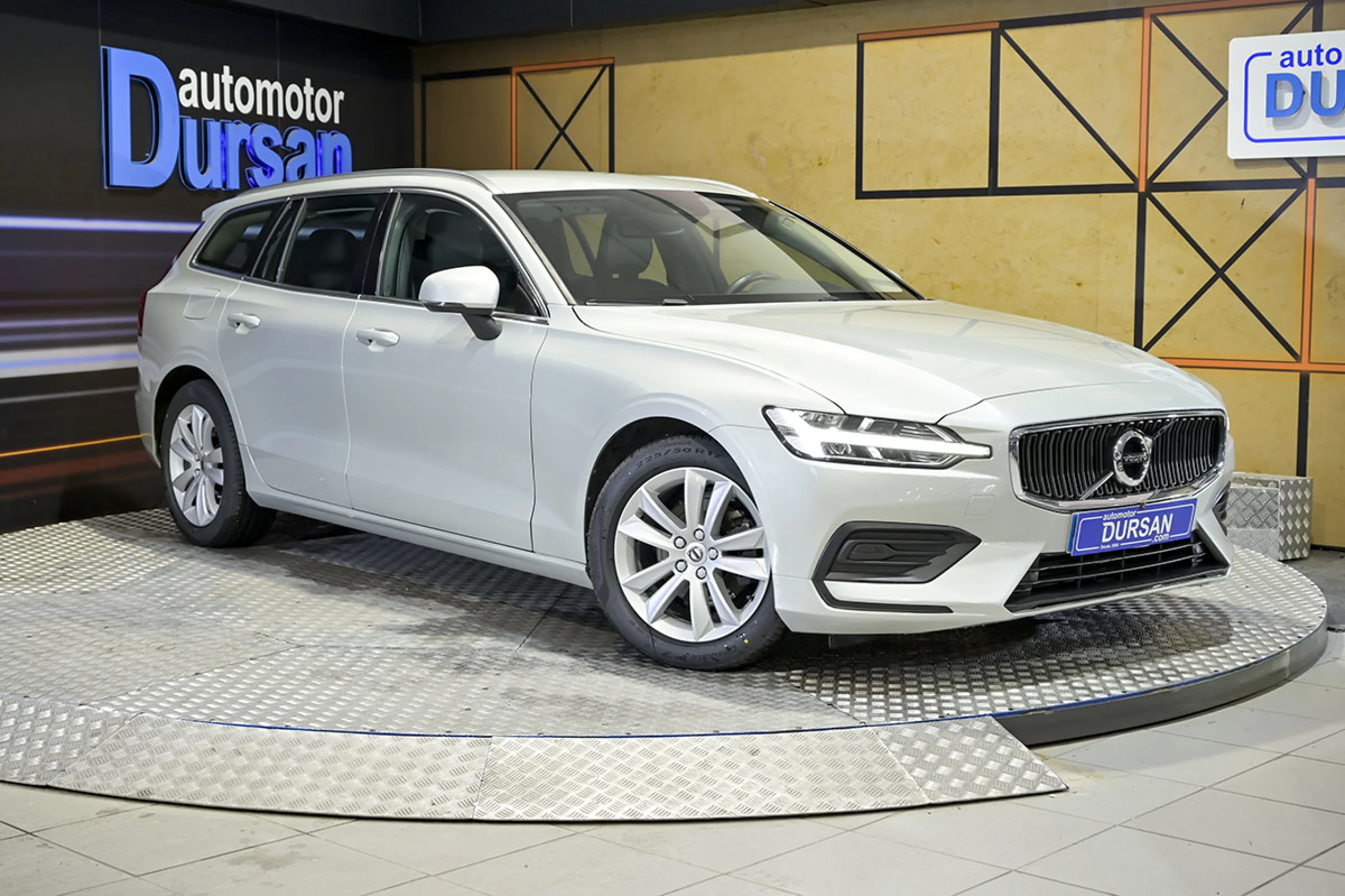 Volvo V60 2.0 D3 Business Plus Auto - Foto 2