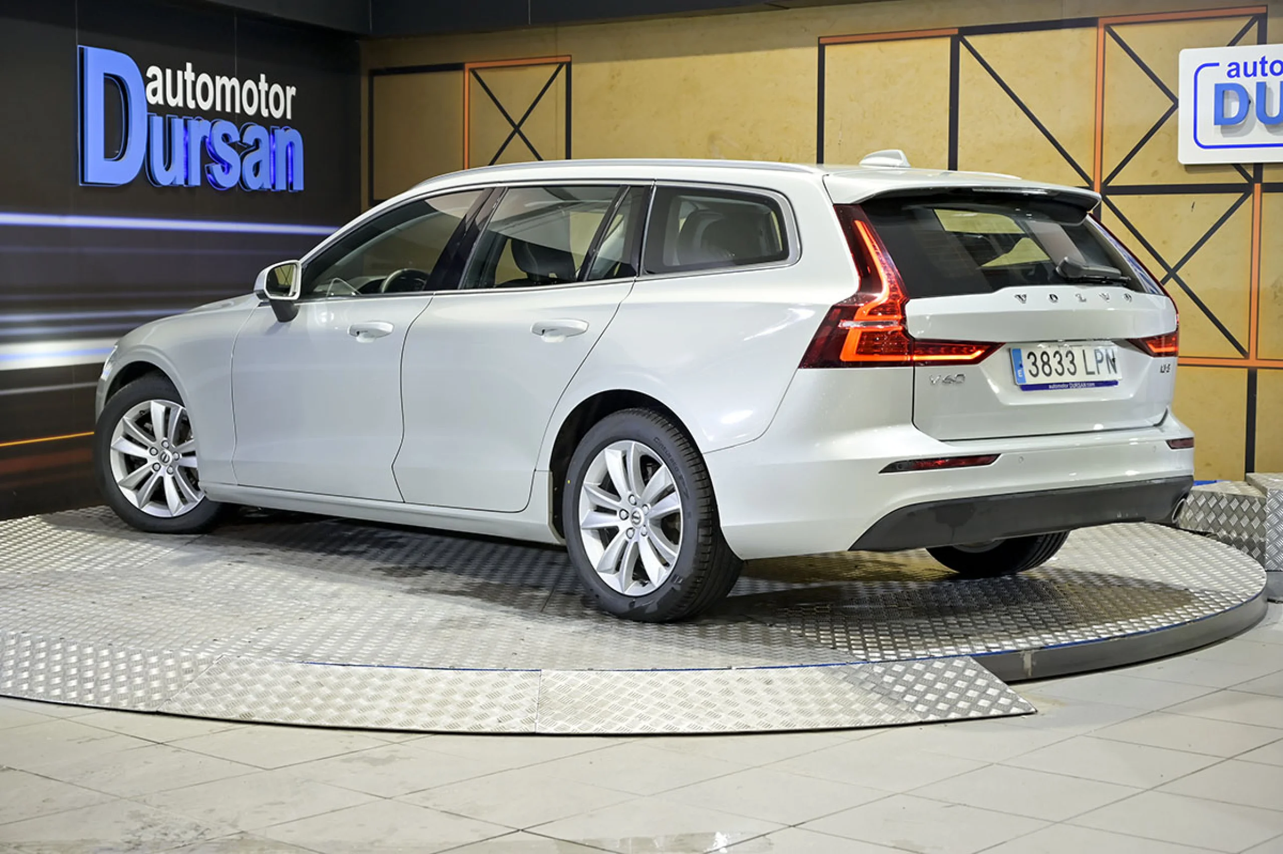 Volvo V60 2.0 D3 Business Plus Auto - Foto 3