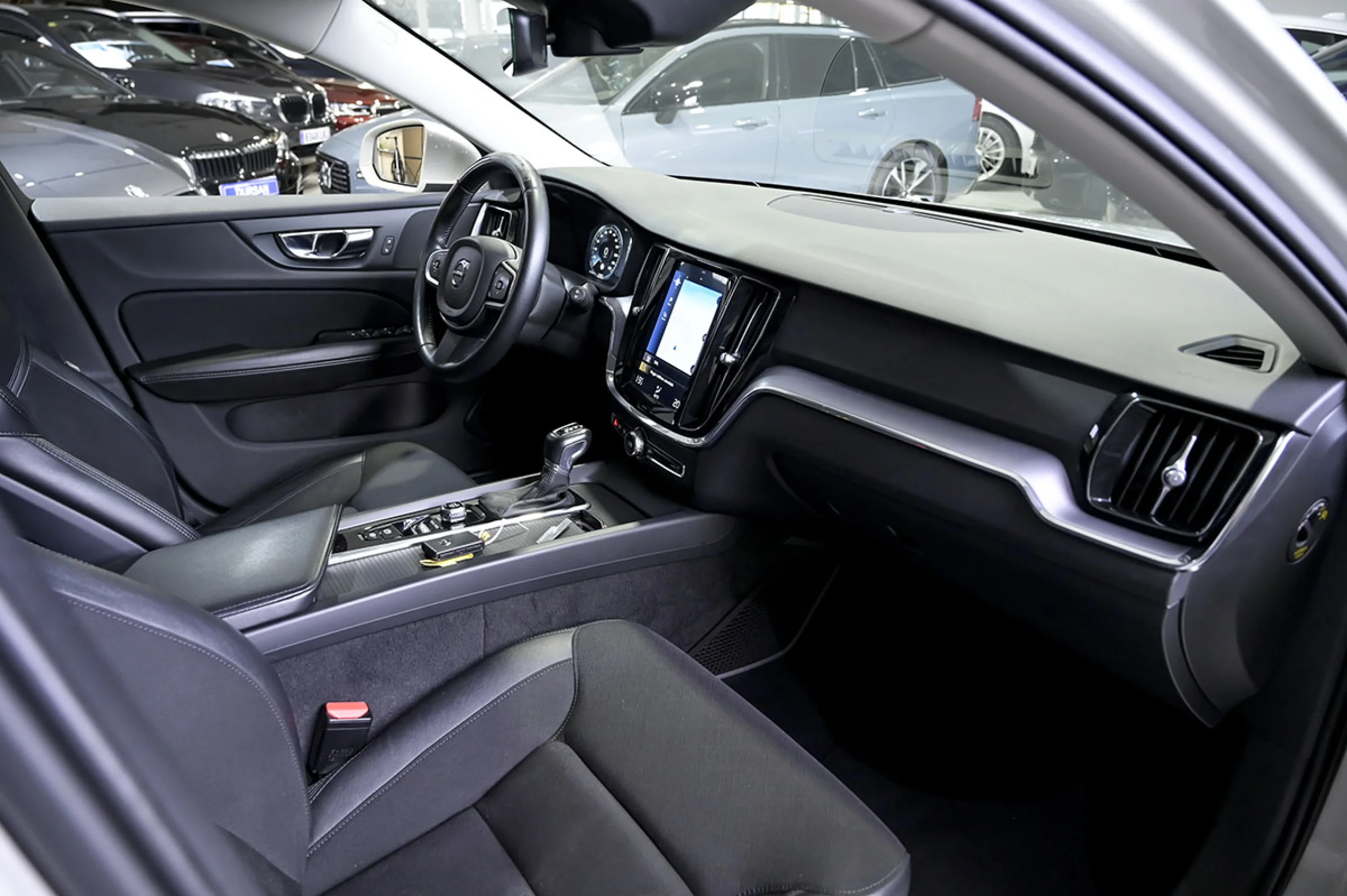 Volvo V60 2.0 D3 Business Plus Auto - Foto 29