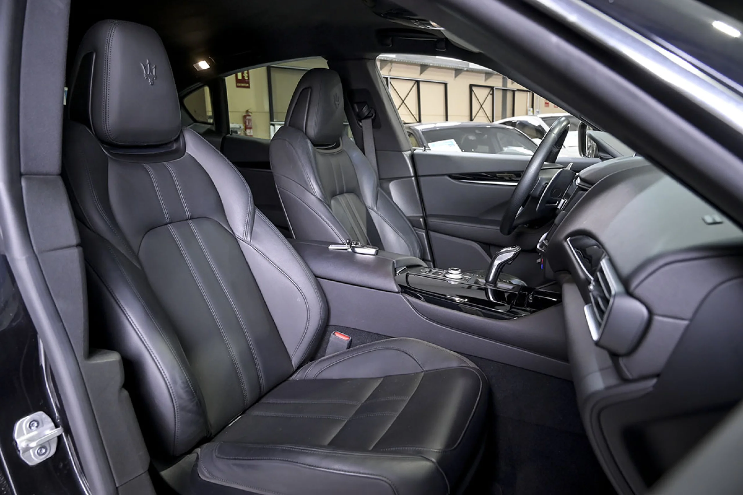 Maserati Levante GT L4 330CV HybridGasolina AWD - Foto 30