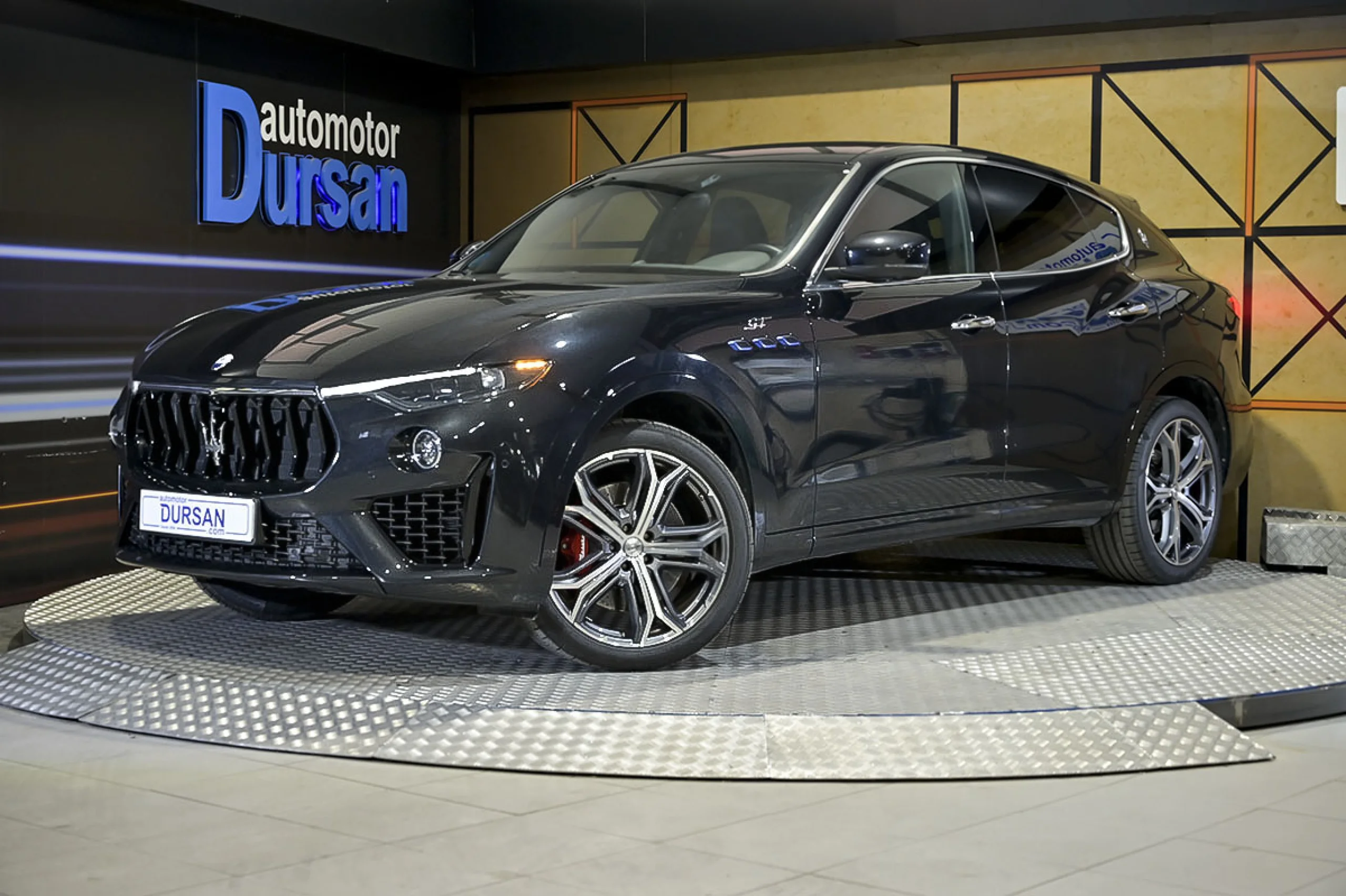 Maserati Levante GT L4 330CV HybridGasolina AWD - Foto 1