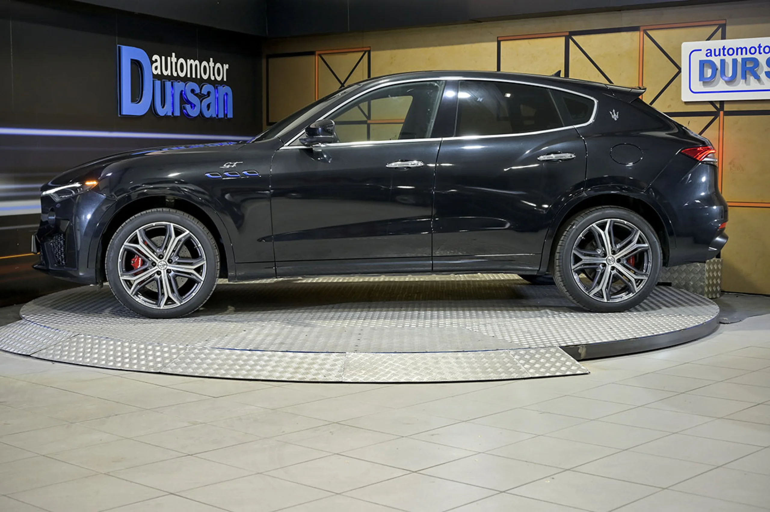 Maserati Levante GT L4 330CV HybridGasolina AWD - Foto 19