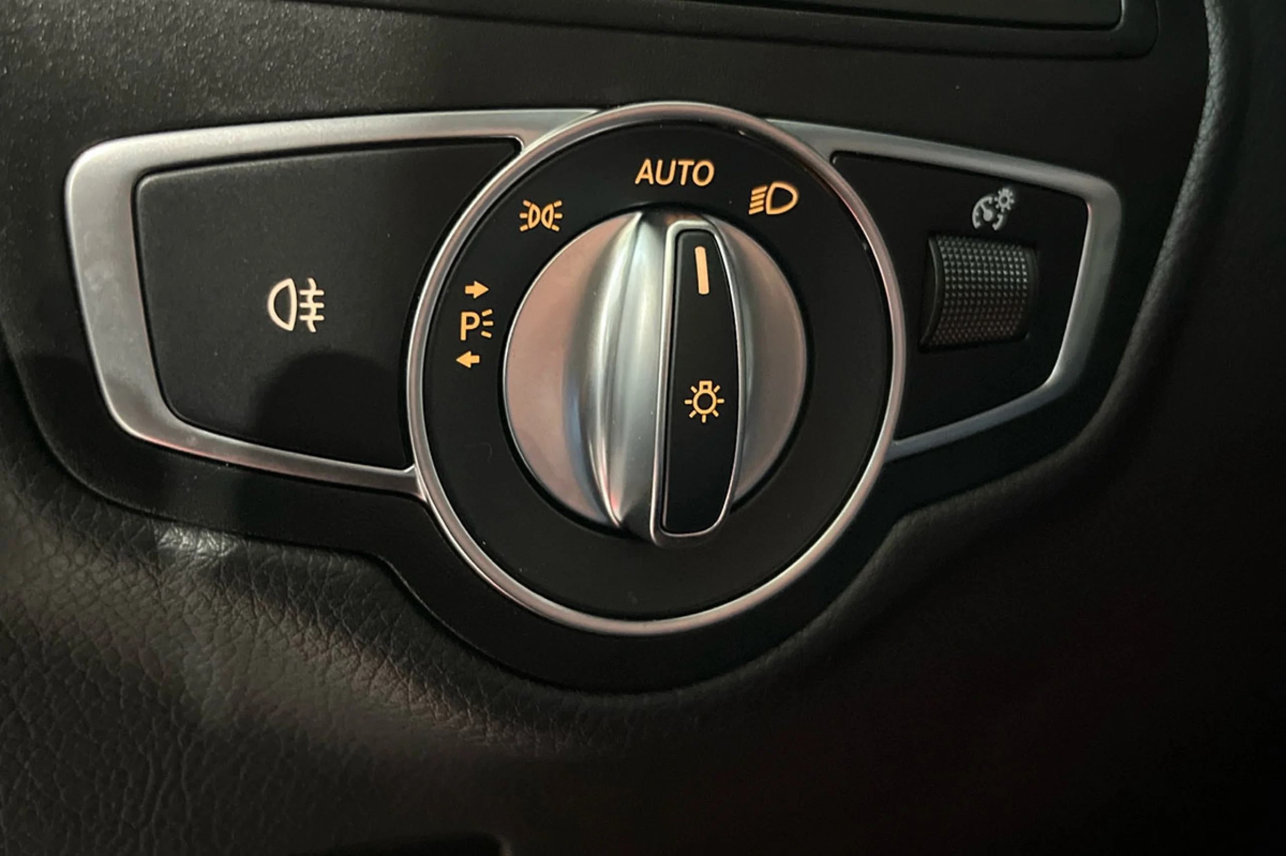 Mercedes-Benz GLC Coupe GLC Coupé GLC 300 de 4MATIC - Foto 24