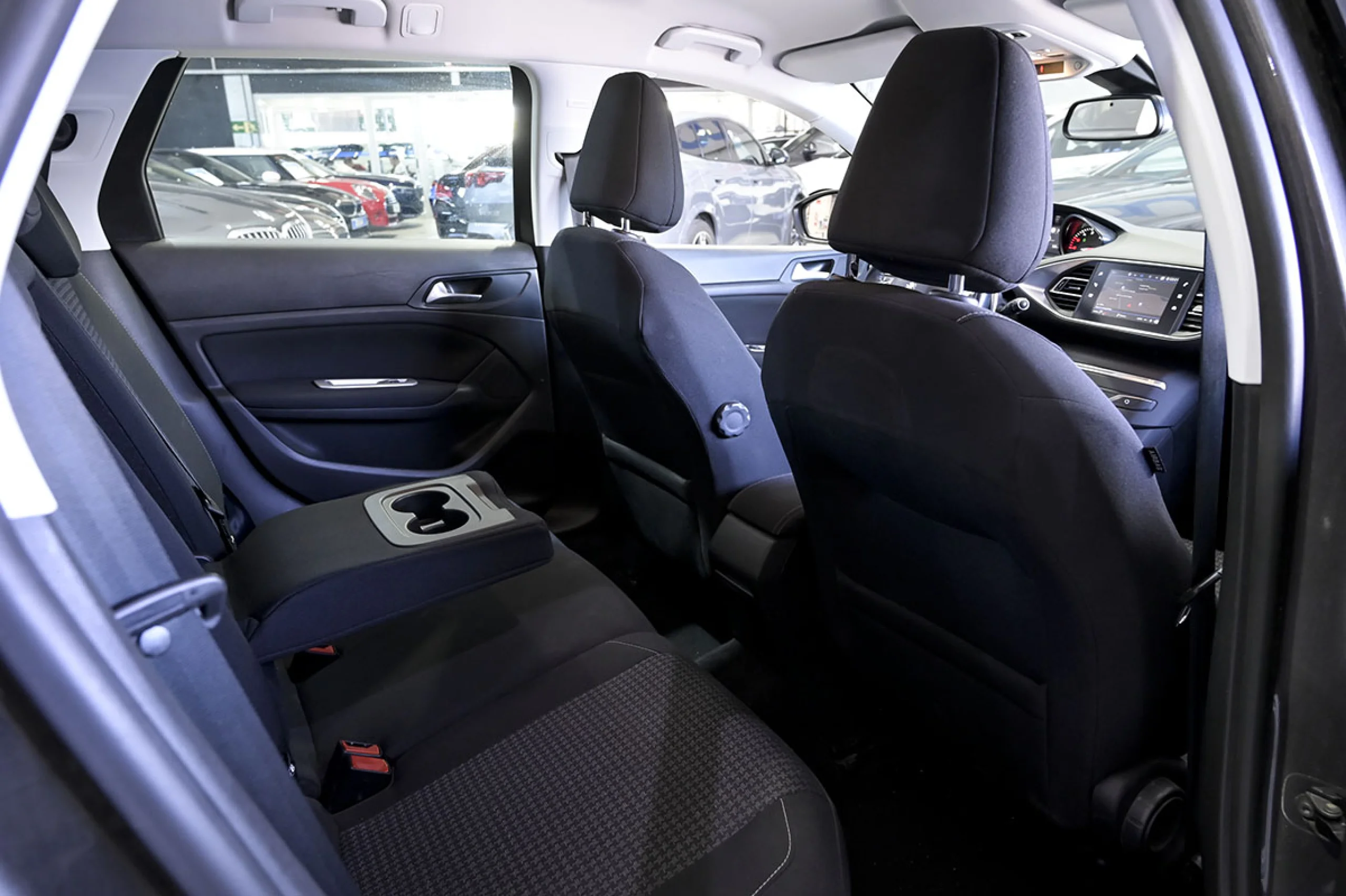 Peugeot 308 SW Allure 1.5 BlueHDi 96KW 130CV EAT8 - Foto 14