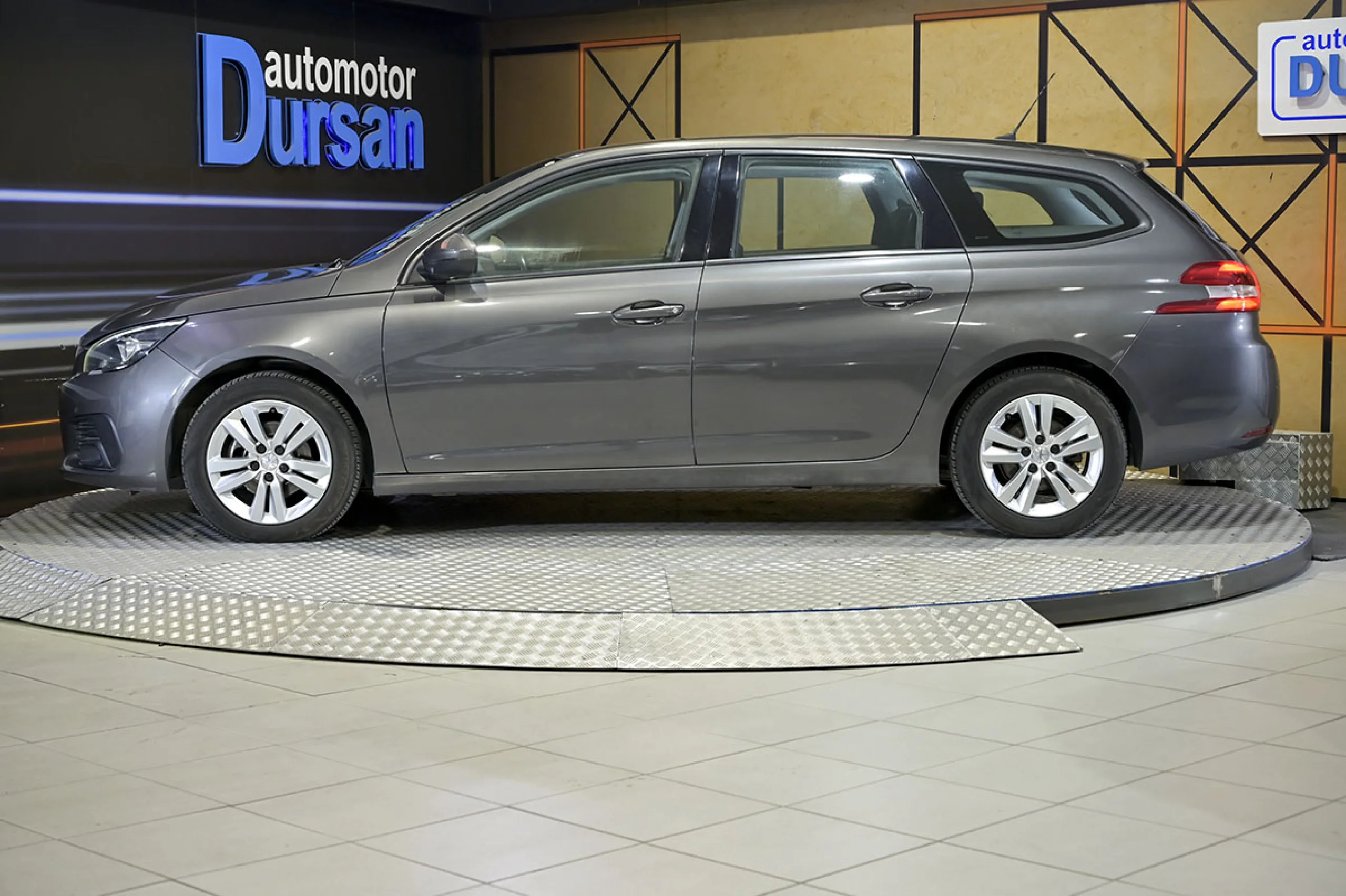 Peugeot 308 SW Allure 1.5 BlueHDi 96KW 130CV EAT8 - Foto 18