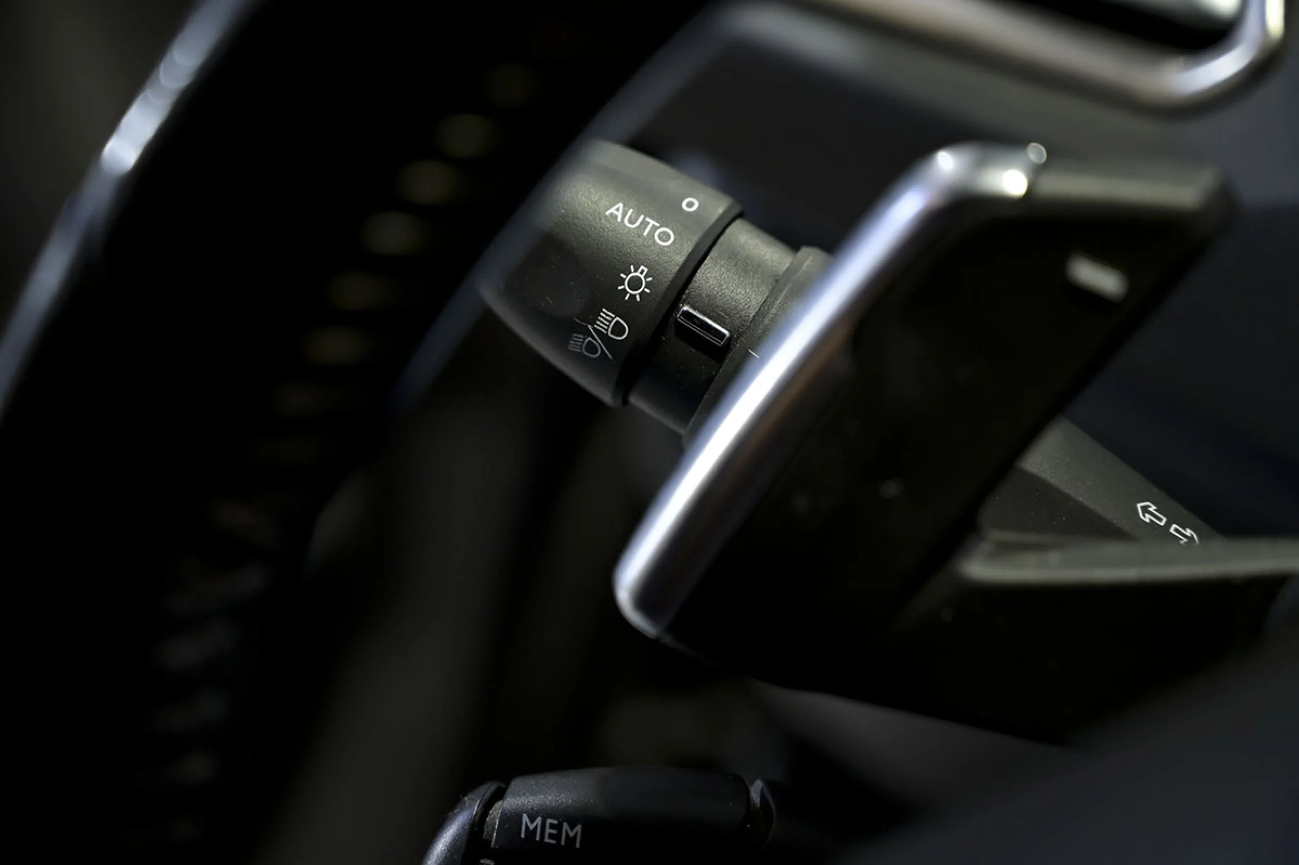 Peugeot 308 SW Allure 1.5 BlueHDi 96KW 130CV EAT8 - Foto 25