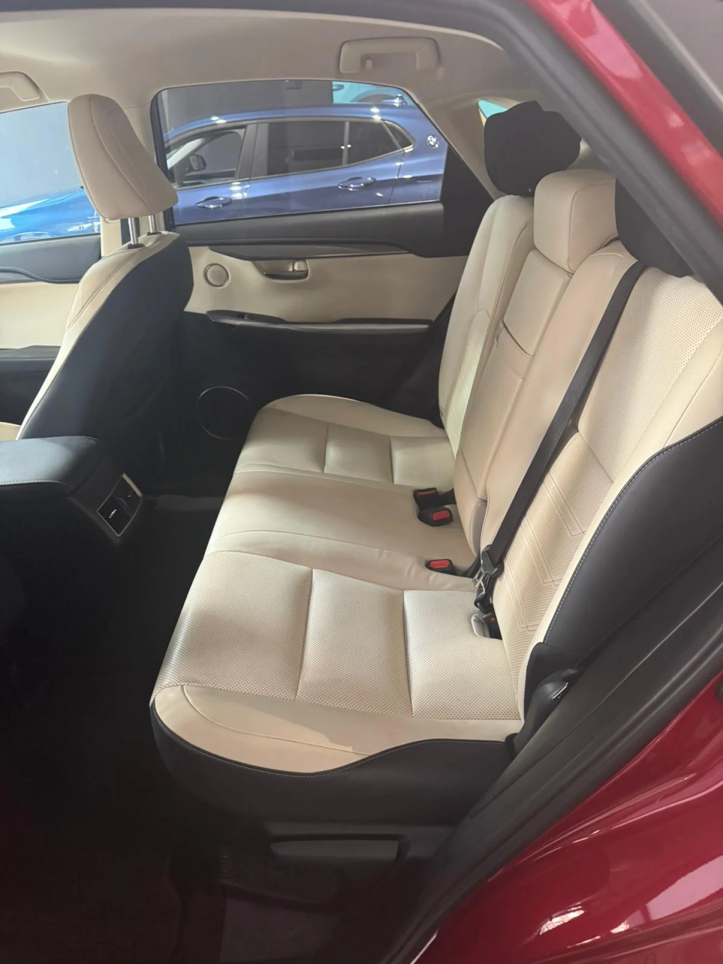Lexus NX 300h NX 2.5 300h Executive 4WD - Foto 10