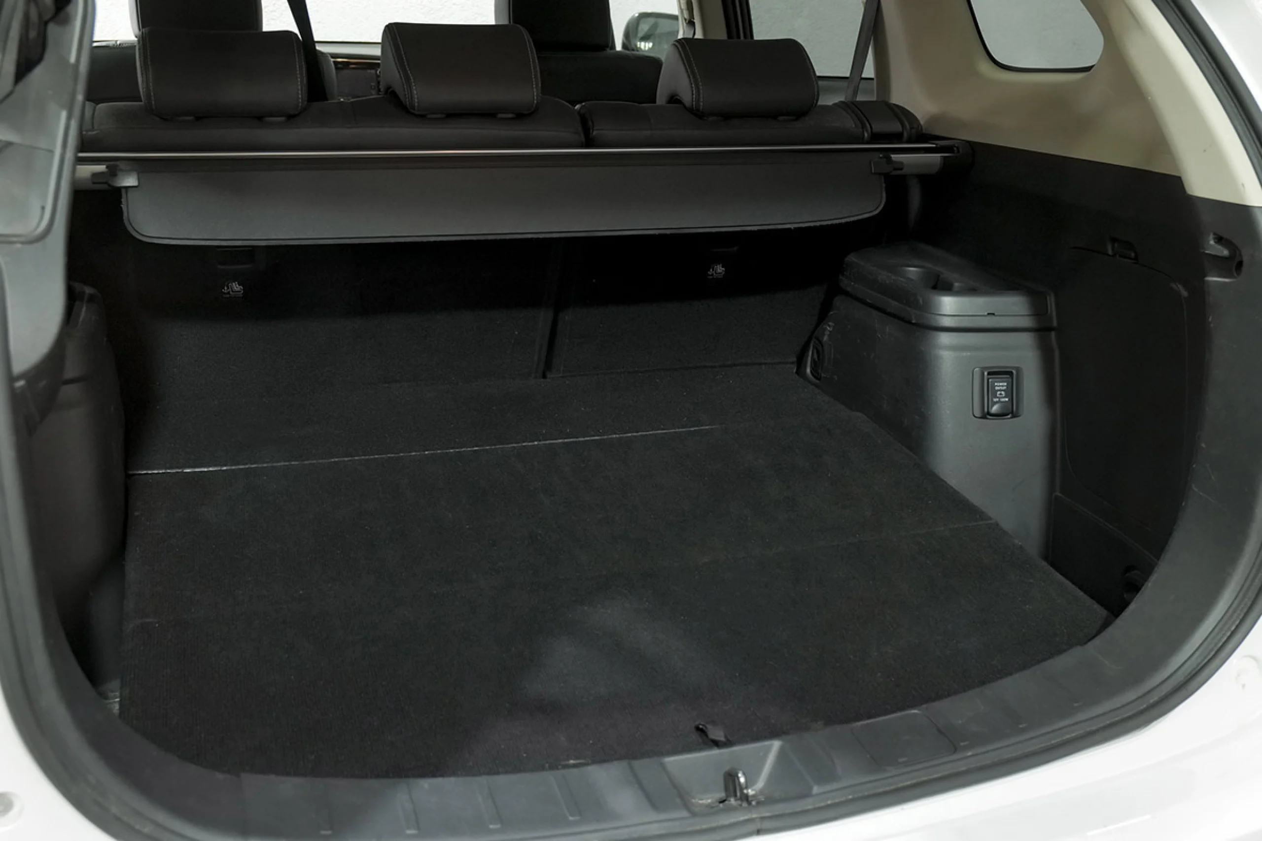 Mitsubishi Outlander 2.0 PHEV Kaiteki Auto 4WD - Foto 14
