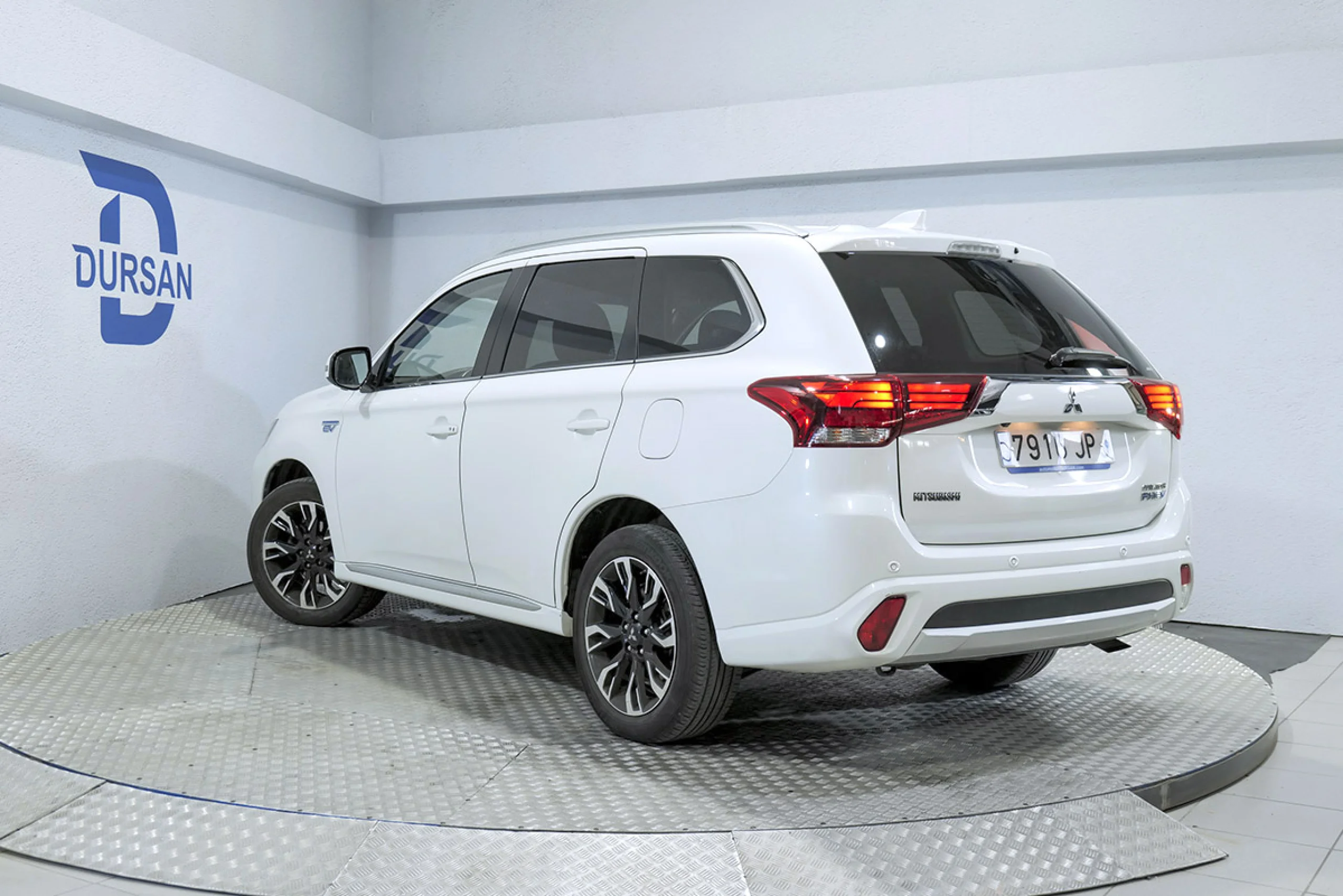 Mitsubishi Outlander 2.0 PHEV Kaiteki Auto 4WD - Foto 4