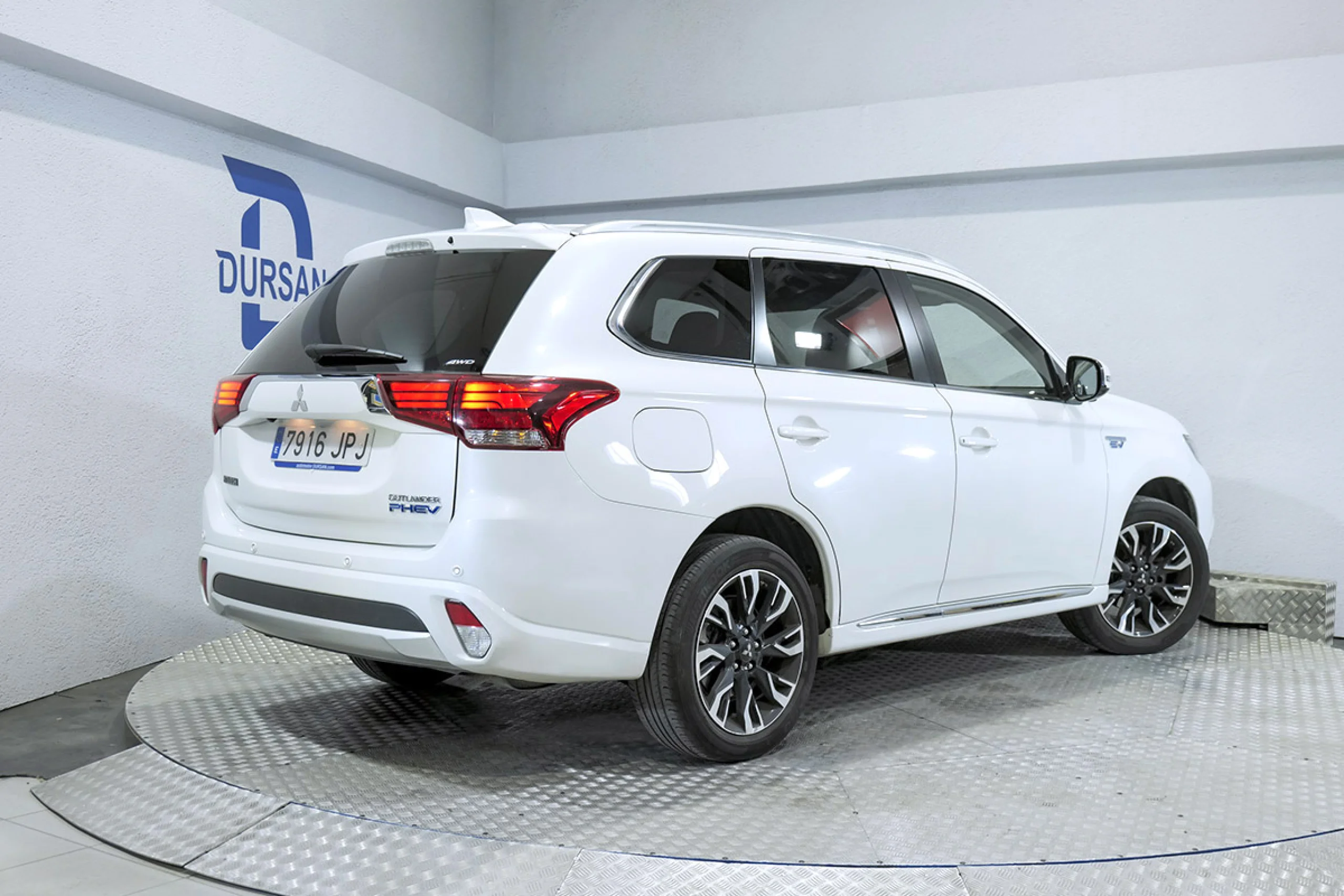 Mitsubishi Outlander 2.0 PHEV Kaiteki Auto 4WD - Foto 5