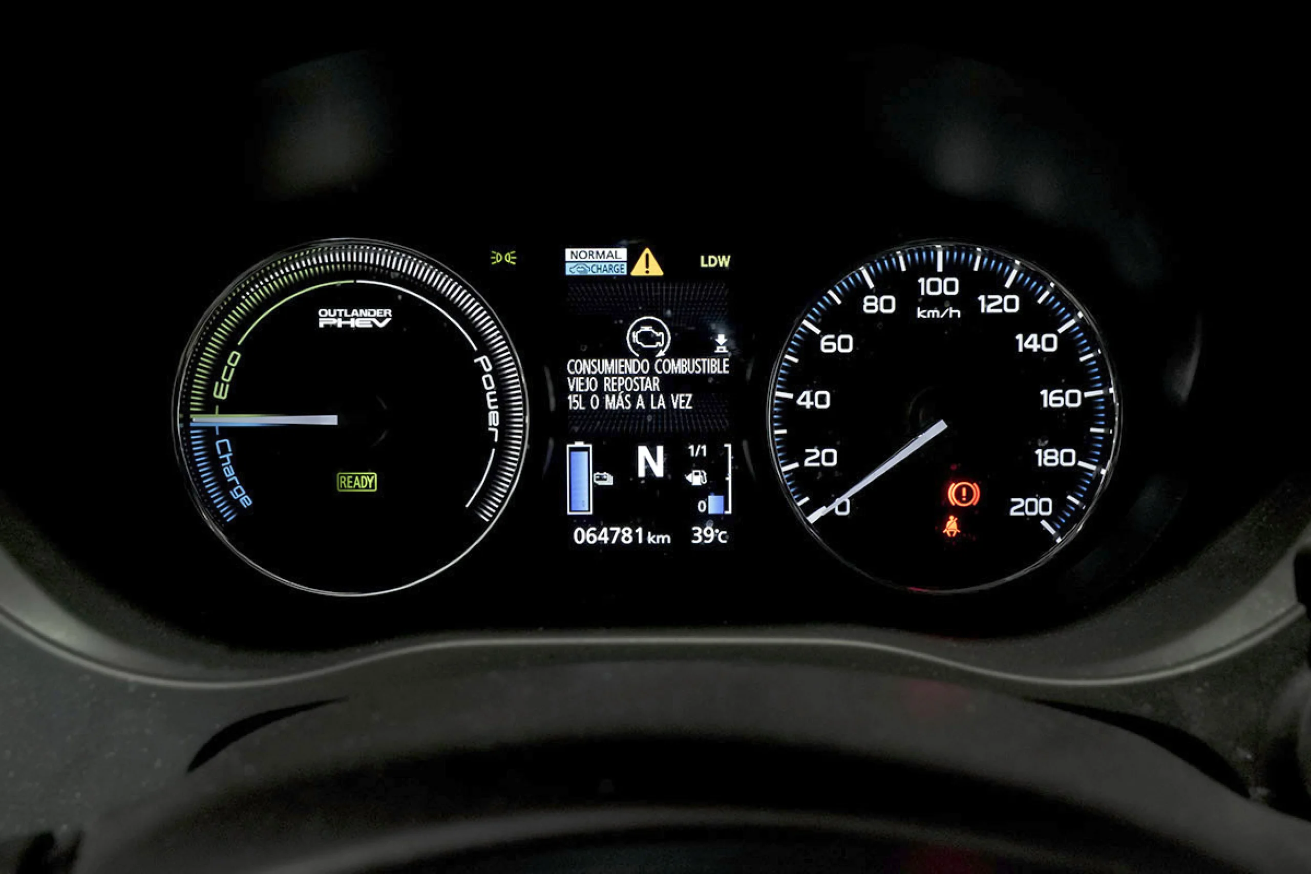 Mitsubishi Outlander 2.0 PHEV Kaiteki Auto 4WD - Foto 7