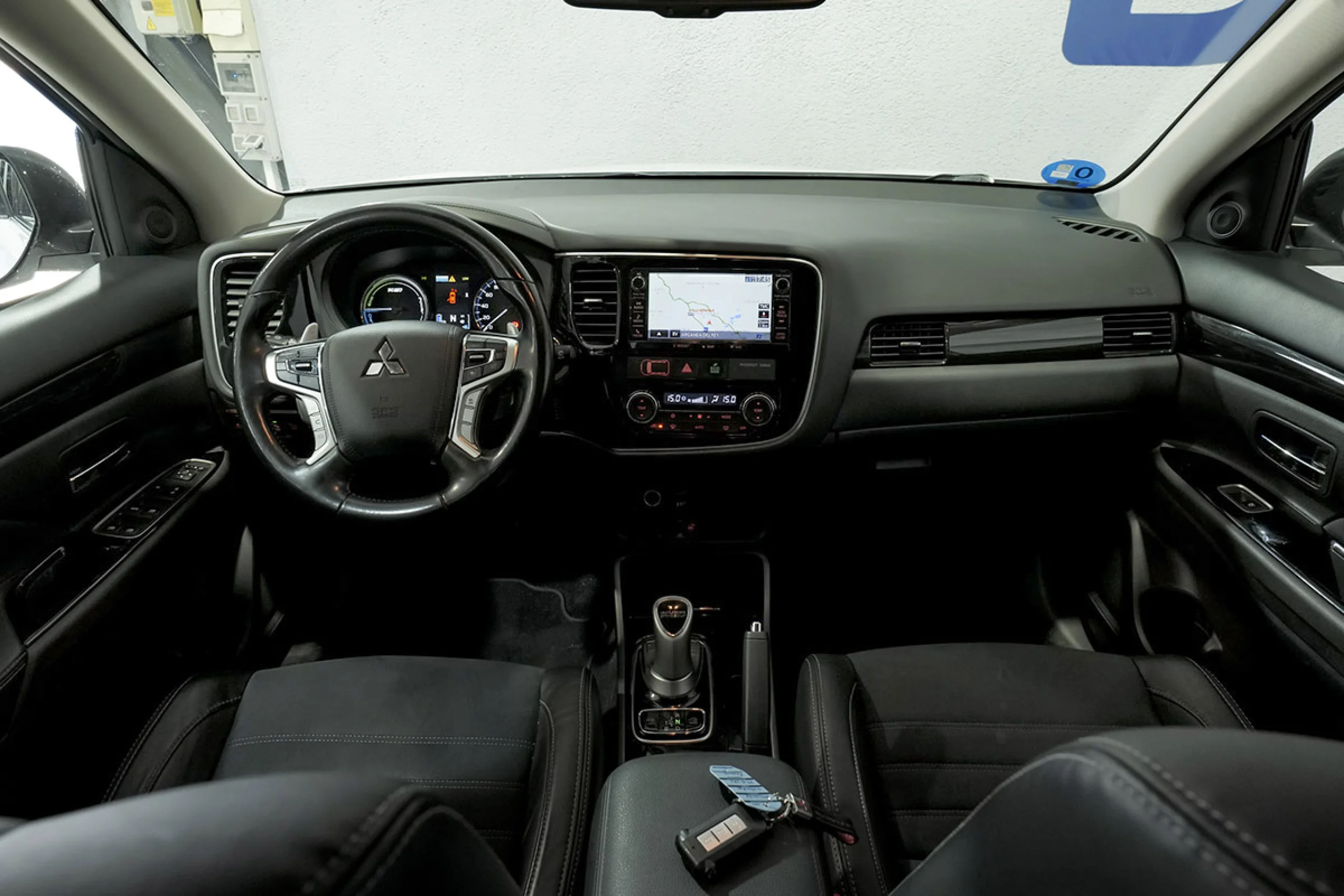 Mitsubishi Outlander 2.0 PHEV Kaiteki Auto 4WD - Foto 8