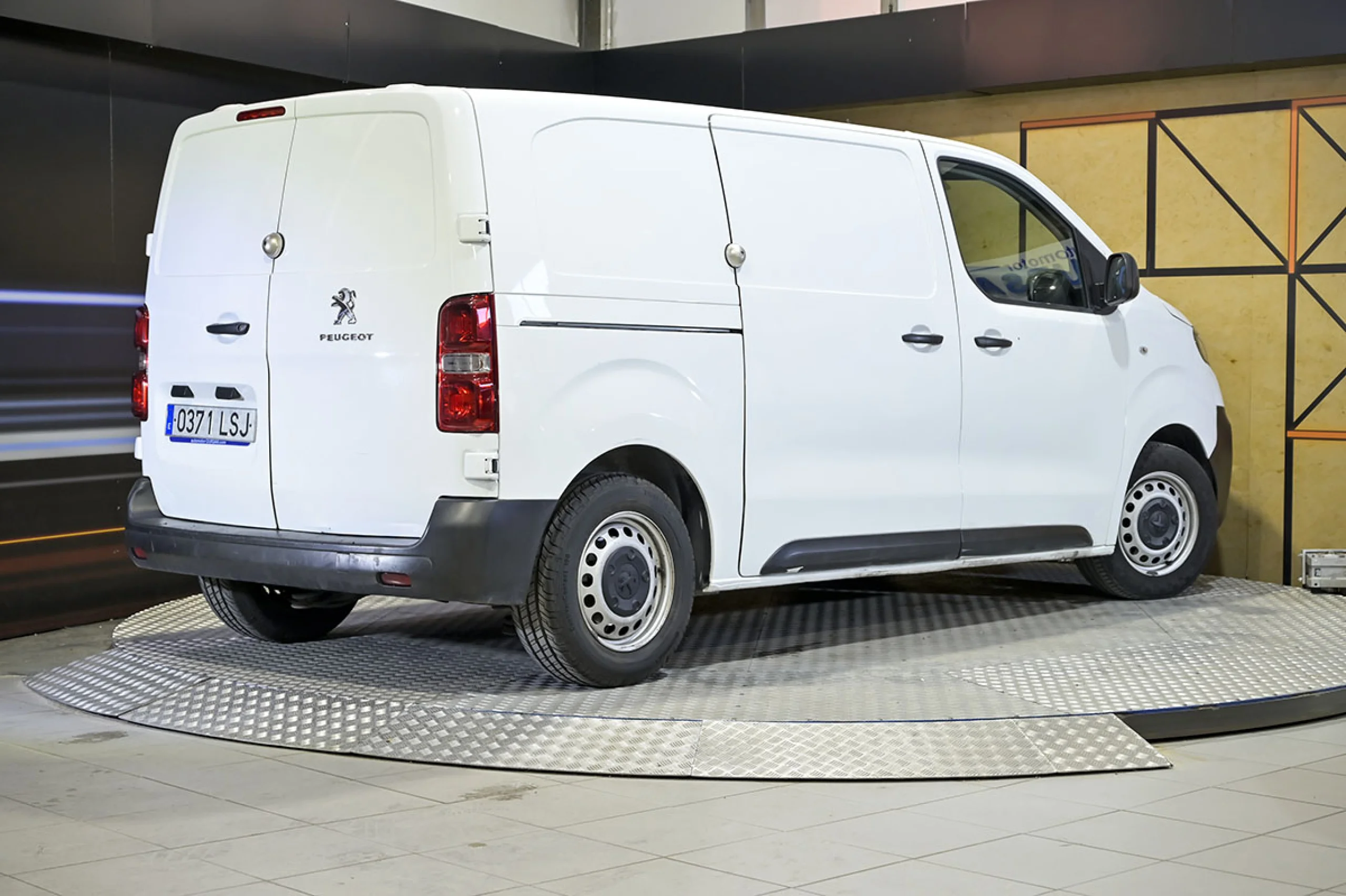 Peugeot Expert Furgon Pro 1.5 BlueHDi 120 SS Standard - Foto 5