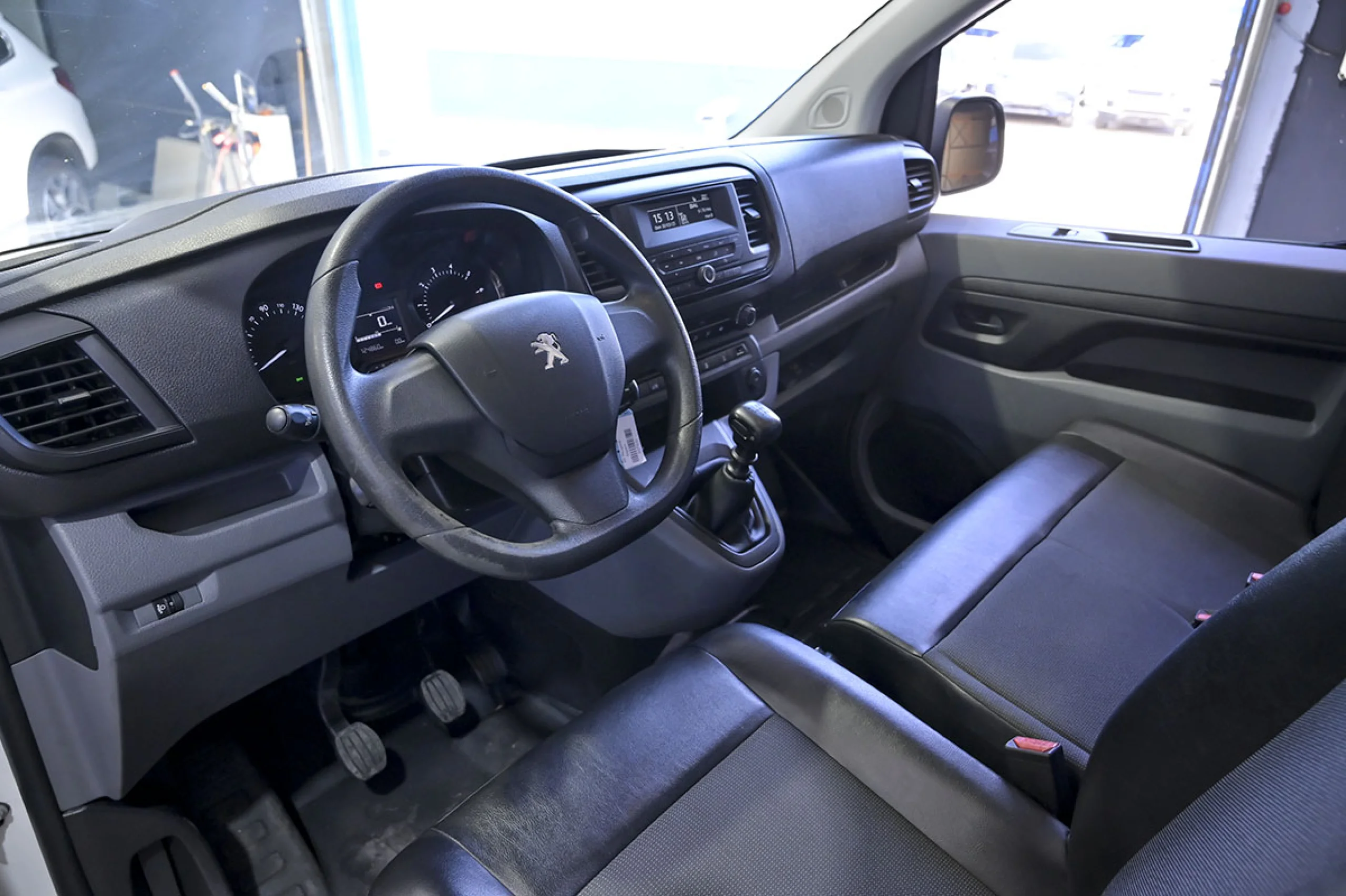 Peugeot Expert Furgon Pro 1.5 BlueHDi 120 SS Standard - Foto 6