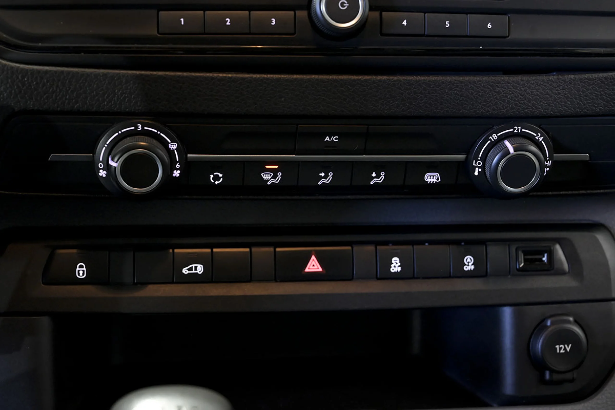 Peugeot Expert Furgon Pro 1.5 BlueHDi 120 SS Standard - Foto 34