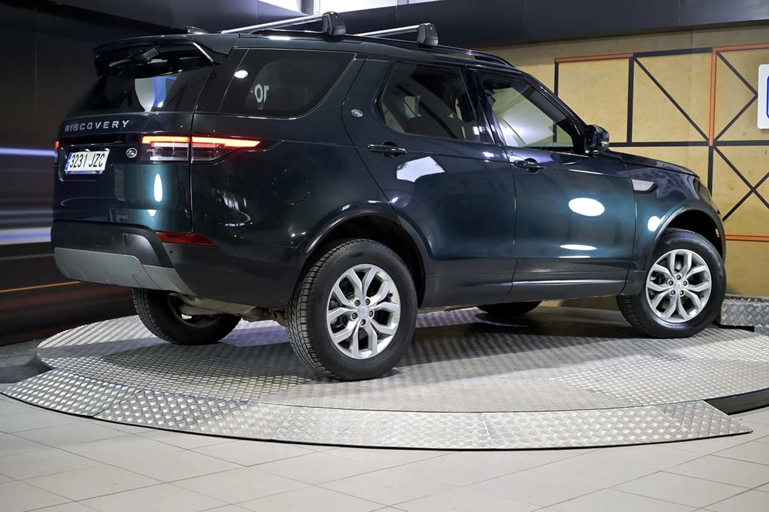 Land Rover Discovery 2.0 I4 SD4 177kW (240CV) SE Auto - Foto 6