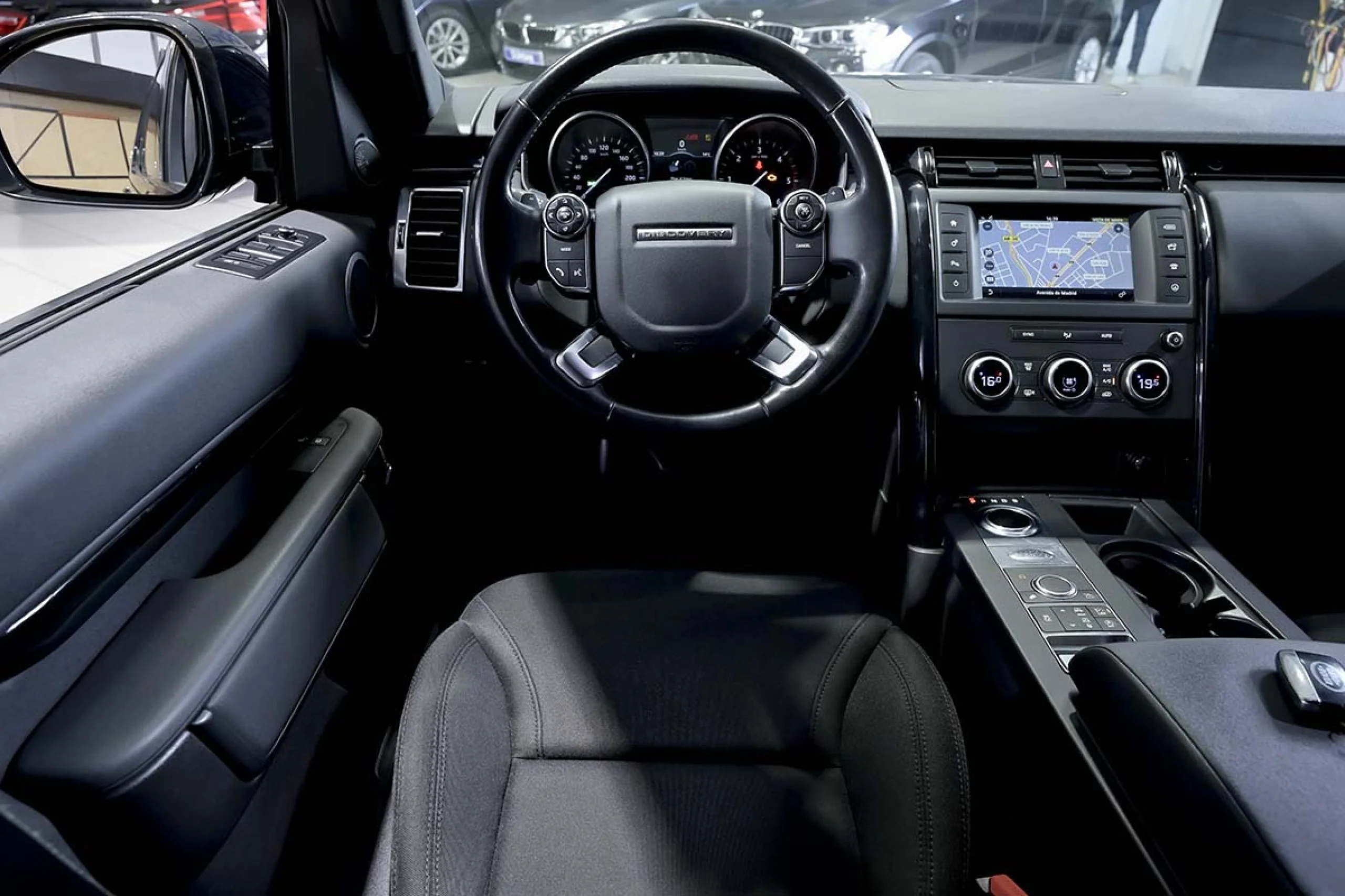Land Rover Discovery 2.0 I4 SD4 177kW (240CV) SE Auto - Foto 7