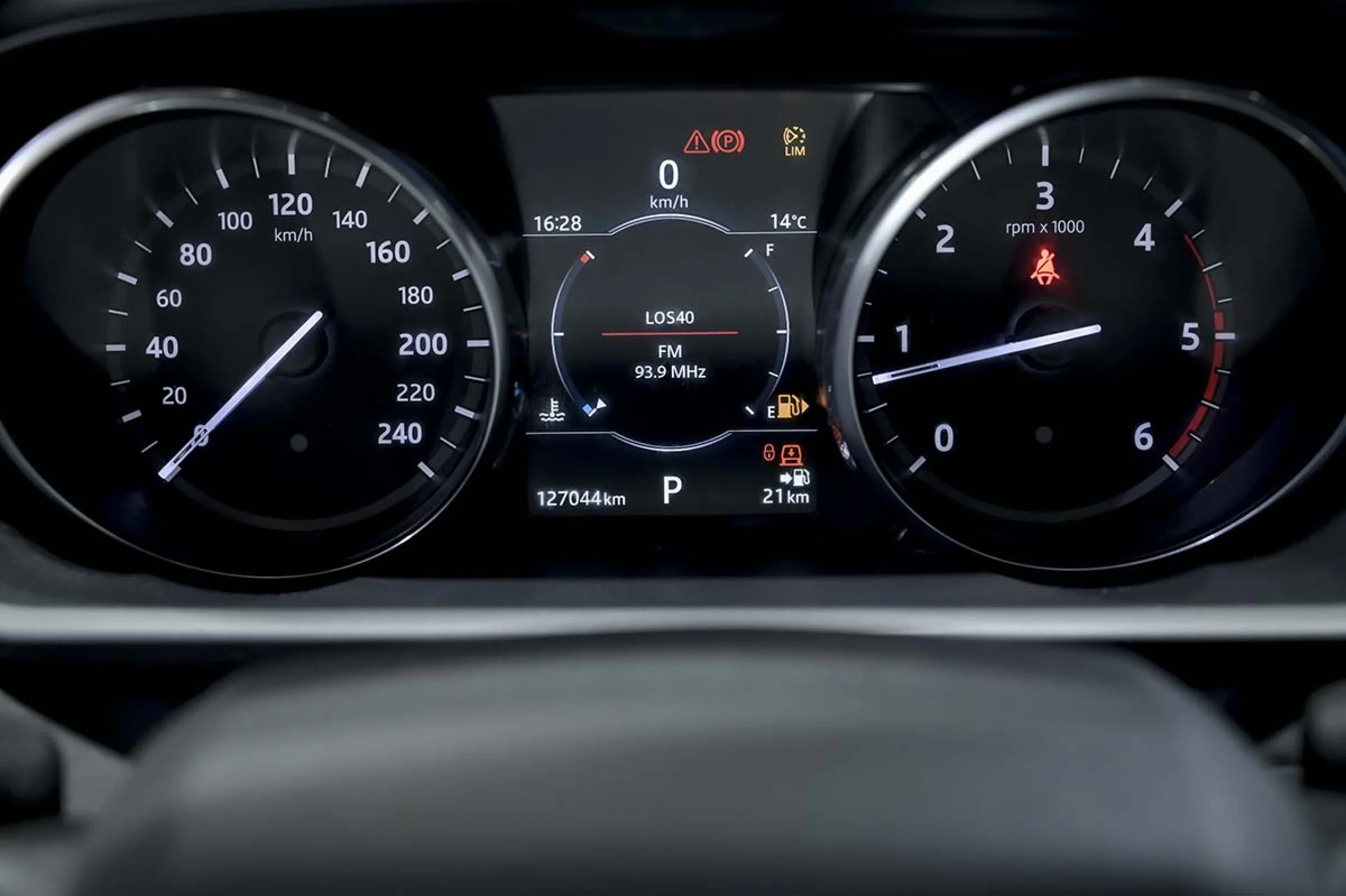 Land Rover Discovery 2.0 I4 SD4 177kW (240CV) SE Auto - Foto 8