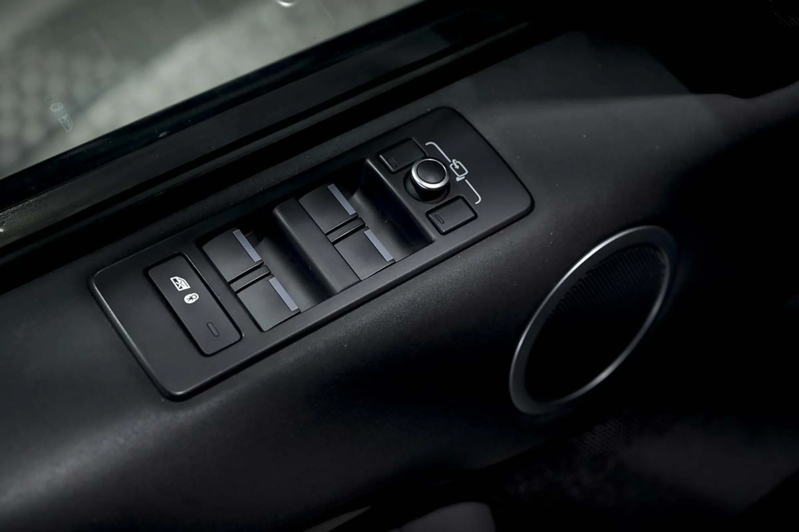 Land Rover Discovery 2.0 I4 SD4 177kW (240CV) SE Auto - Foto 29