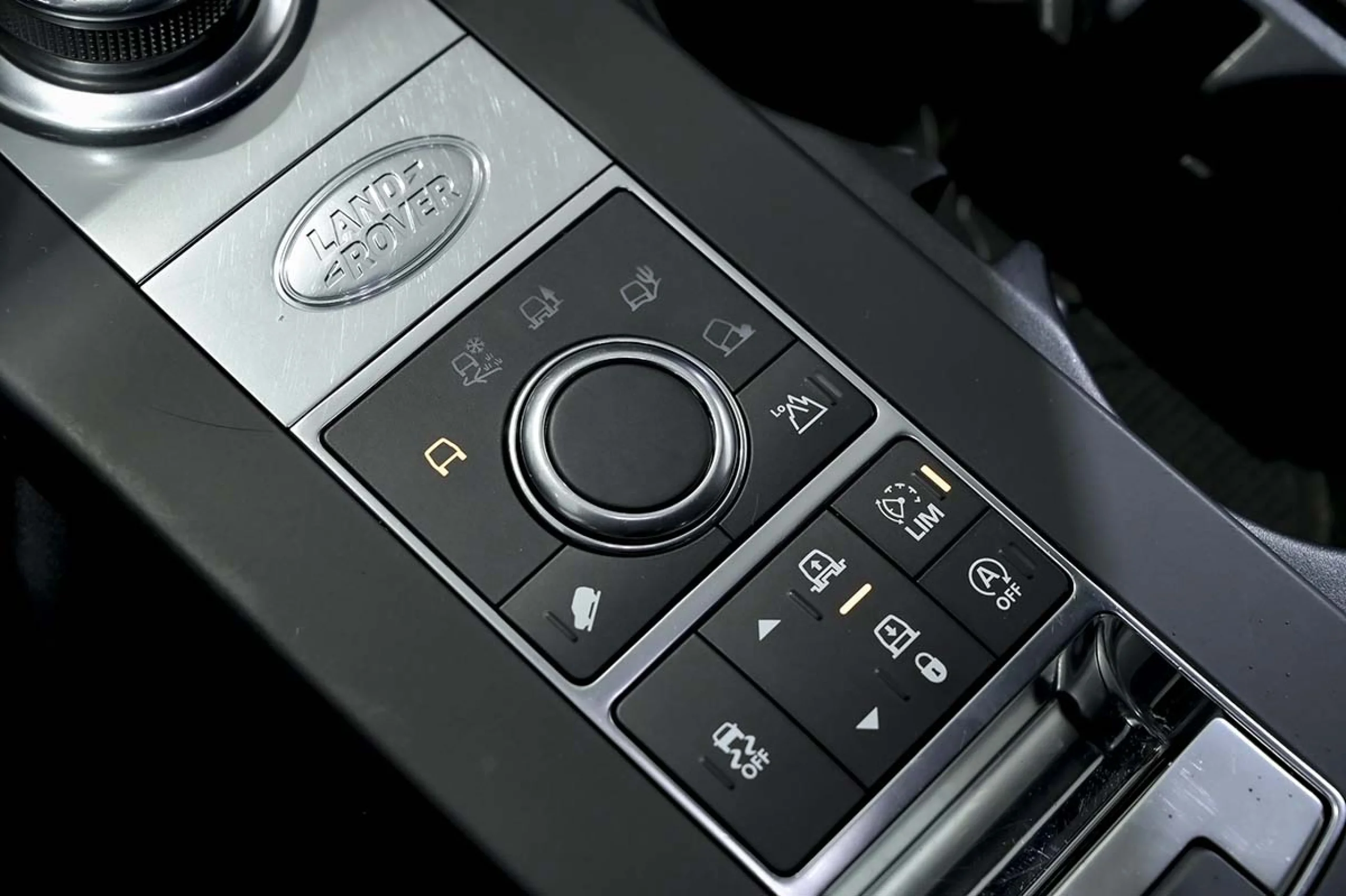 Land Rover Discovery 2.0 I4 SD4 177kW (240CV) SE Auto - Foto 45