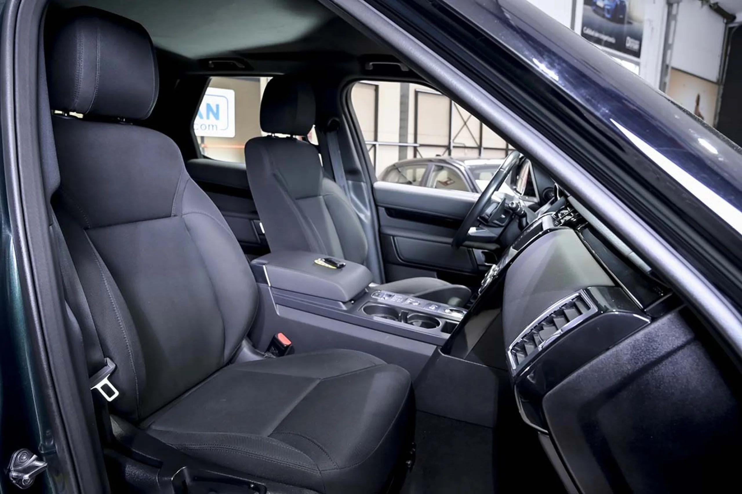 Land Rover Discovery 2.0 I4 SD4 177kW (240CV) SE Auto - Foto 47