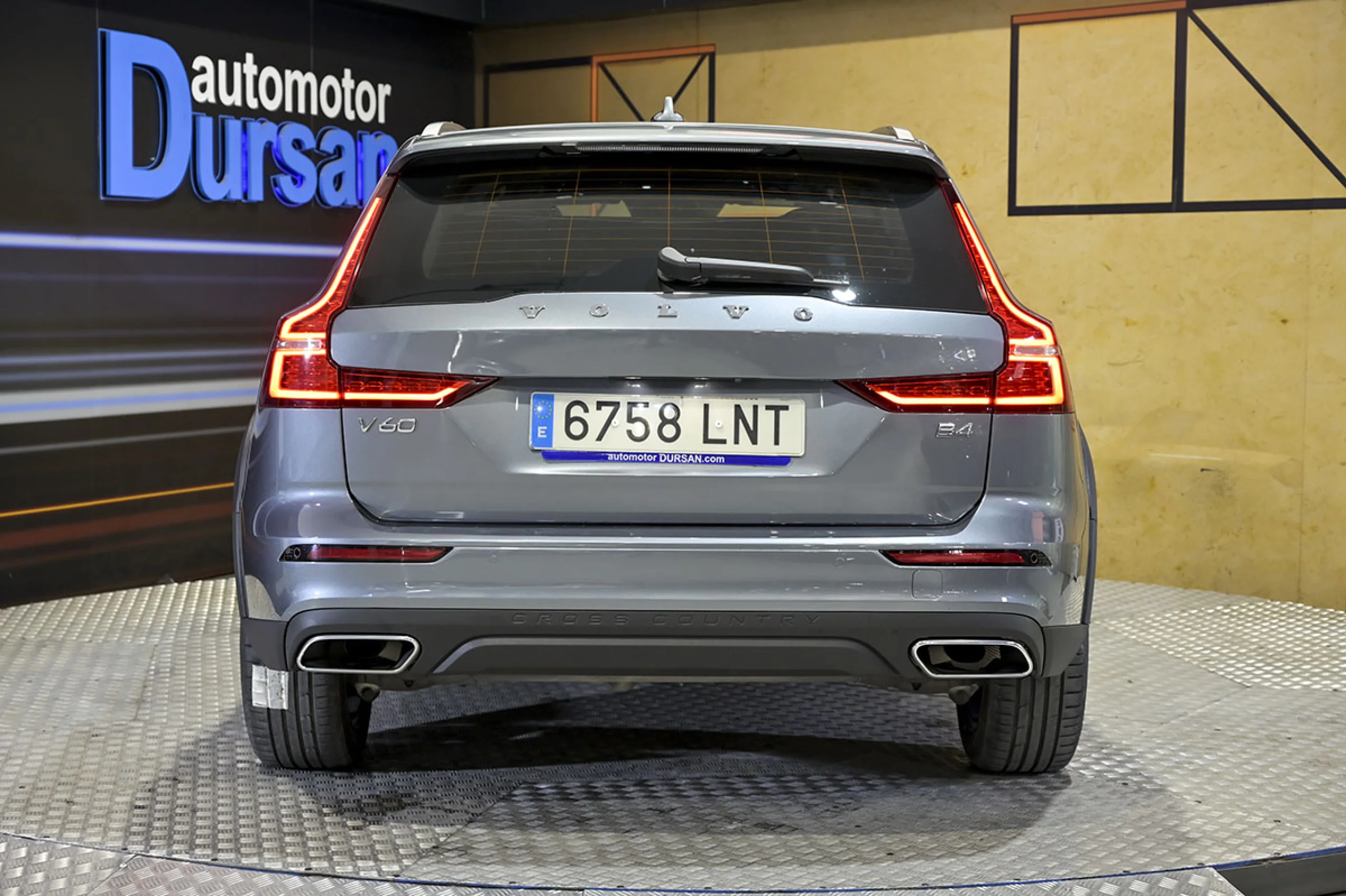 Volvo V60 Cross Country 2.0 B4 D AWD Cross Country Pro AUTO - Foto 12