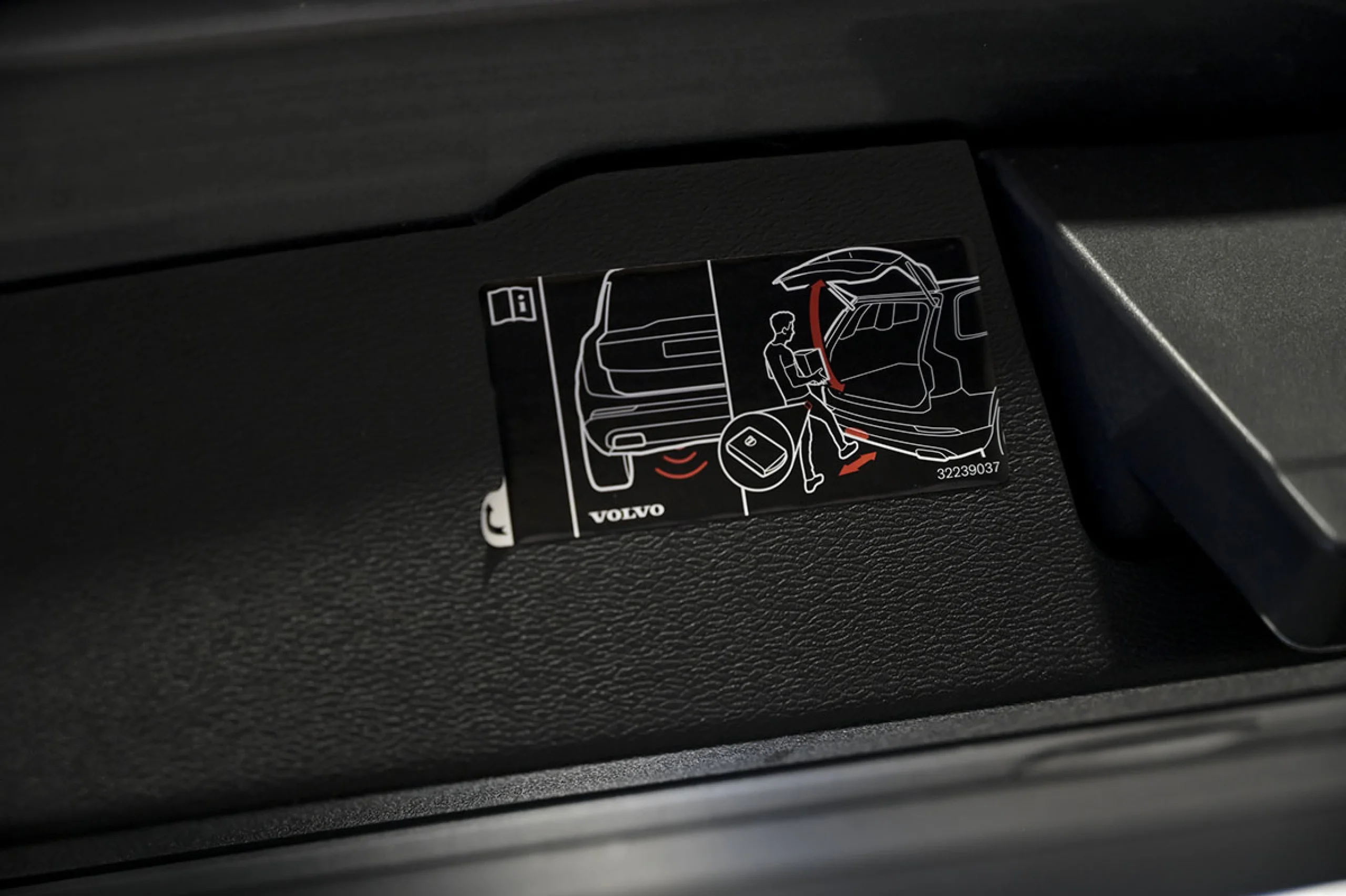 Volvo V60 Cross Country 2.0 B4 D AWD Cross Country Pro AUTO - Foto 33