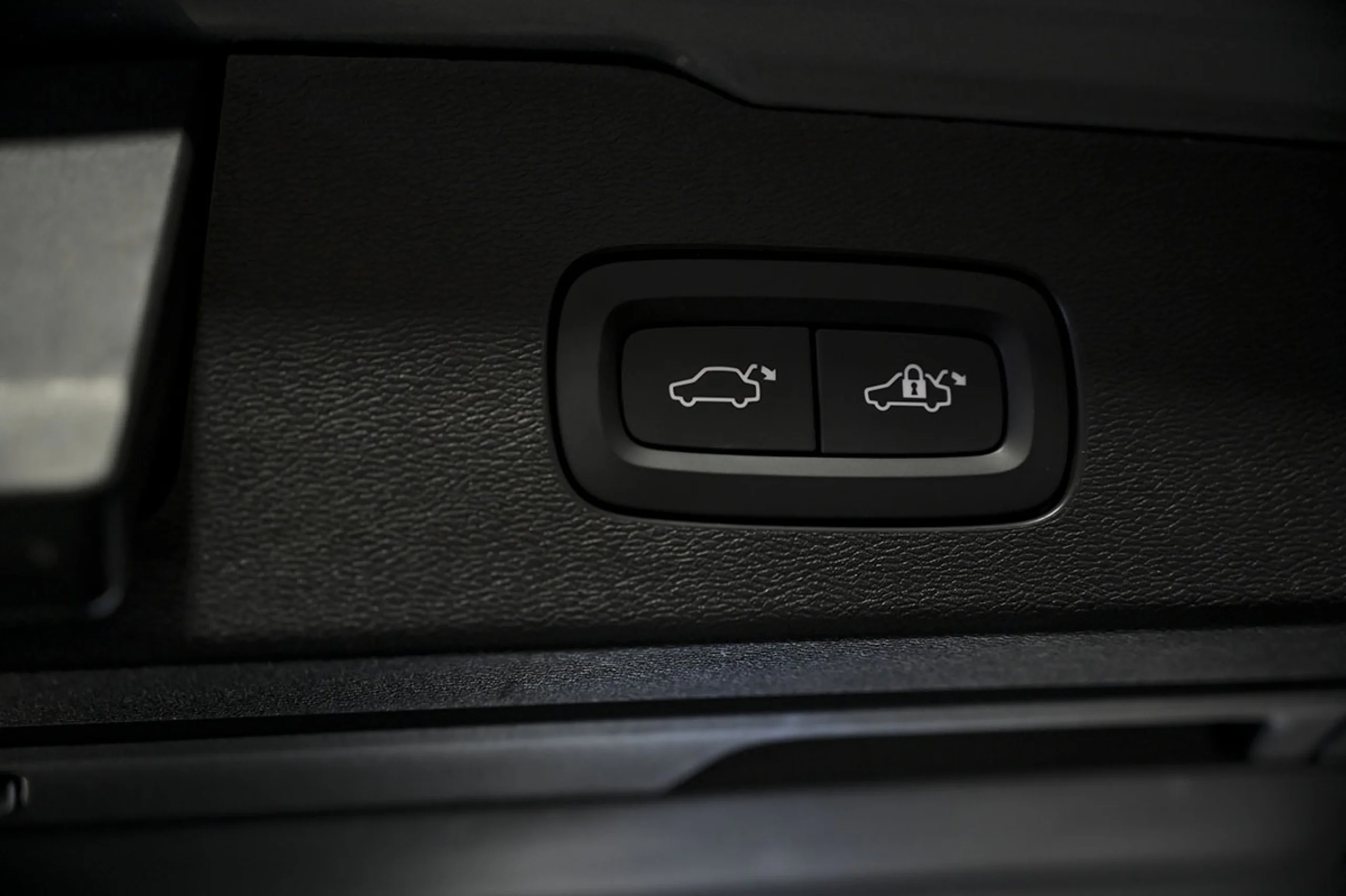 Volvo V60 Cross Country 2.0 B4 D AWD Cross Country Pro AUTO - Foto 34