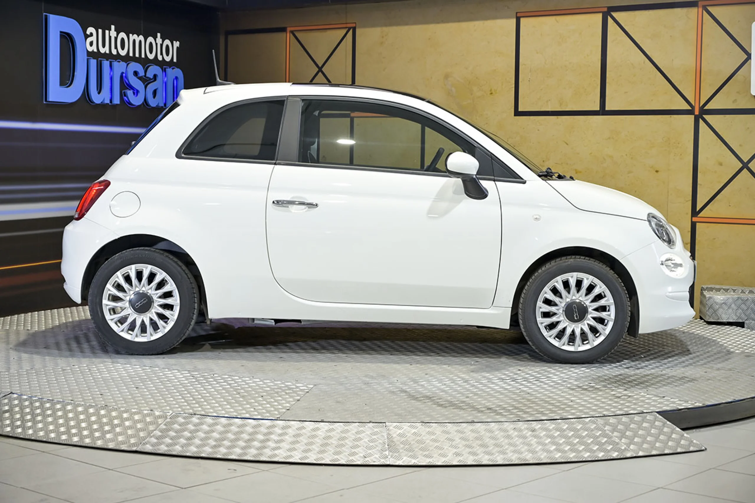 Fiat 500 Lounge 1.0 6v GSE 52KW 70 CV - Foto 17