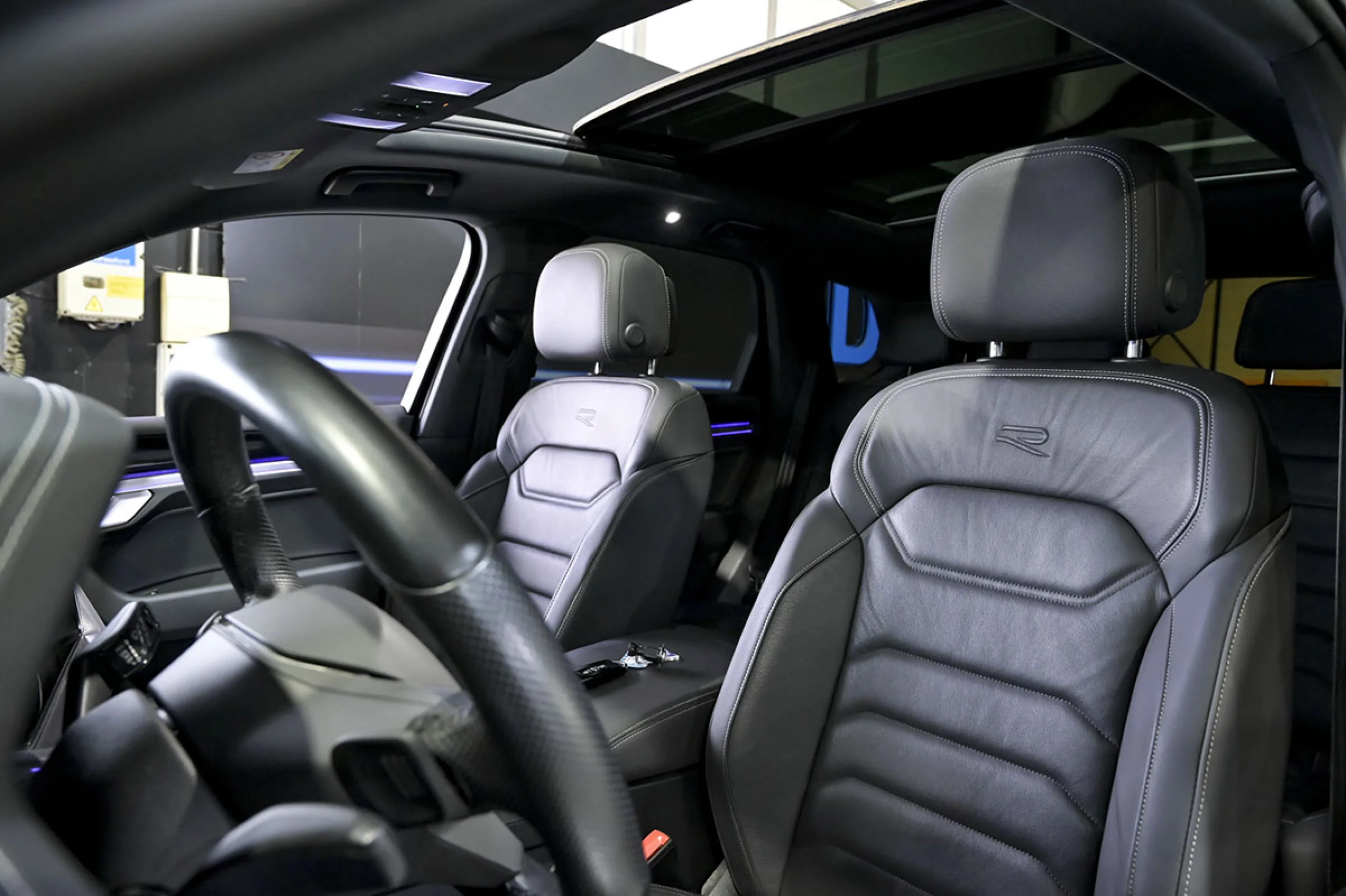 Volkswagen Touareg R 3.0 V6 TSI 340kW Tip 4M - Foto 26