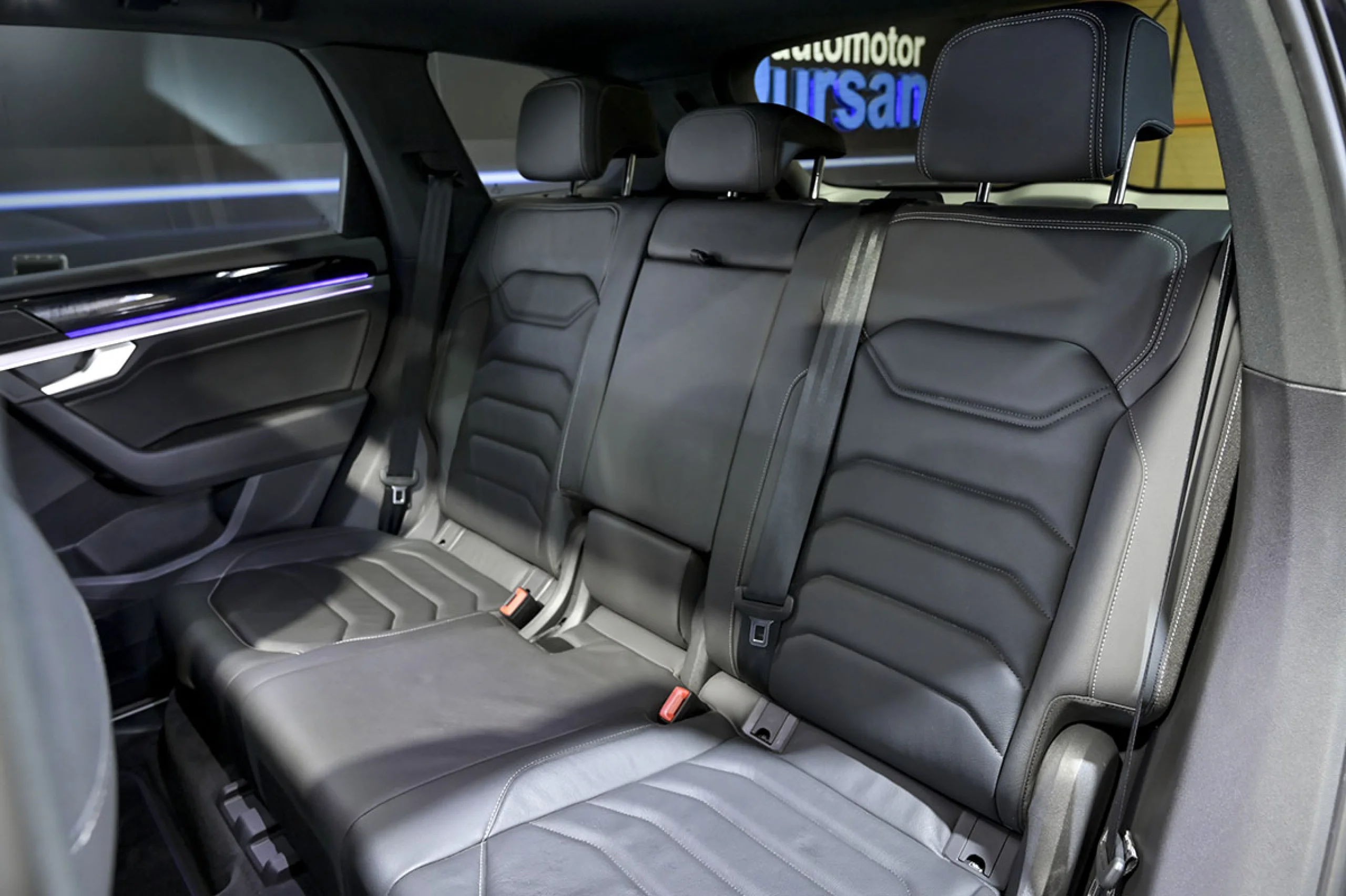 Volkswagen Touareg R 3.0 V6 TSI 340kW Tip 4M - Foto 17