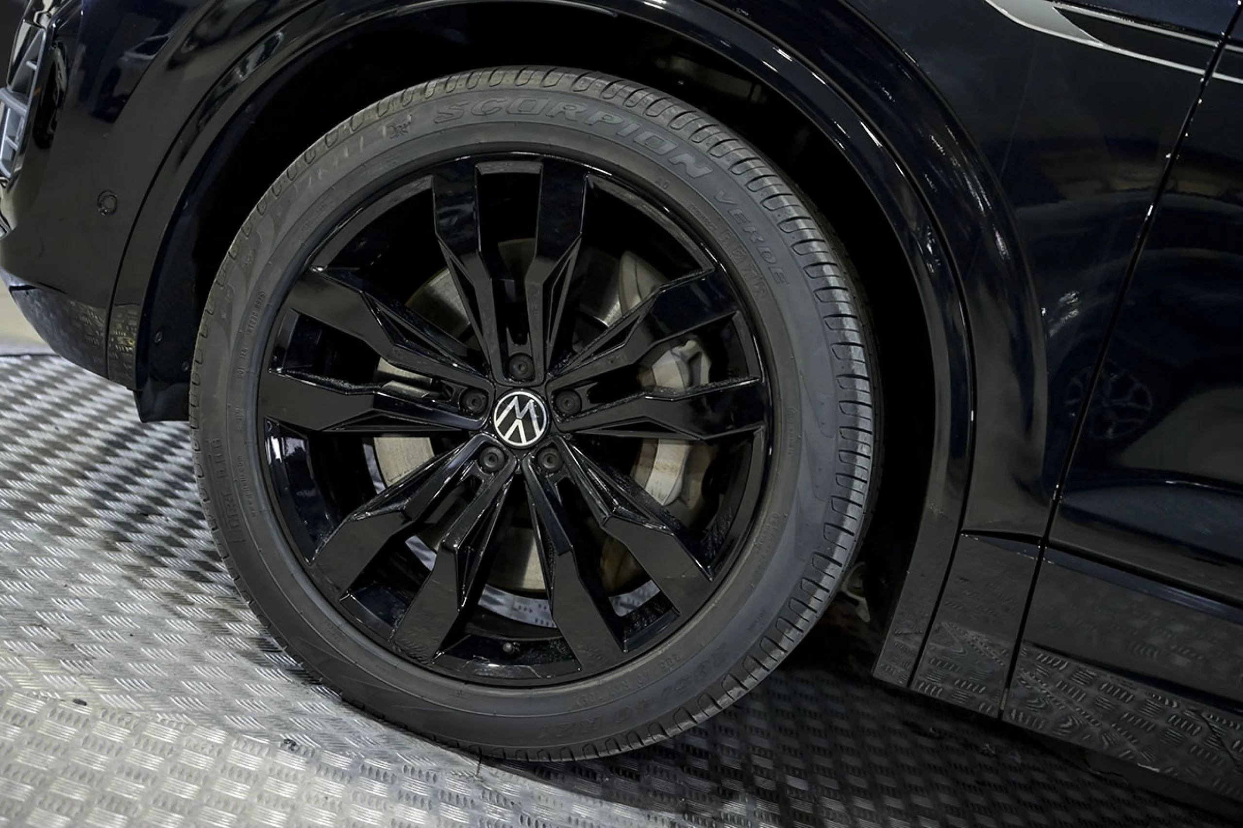 Volkswagen Touareg R 3.0 V6 TSI 340kW Tip 4M - Foto 13