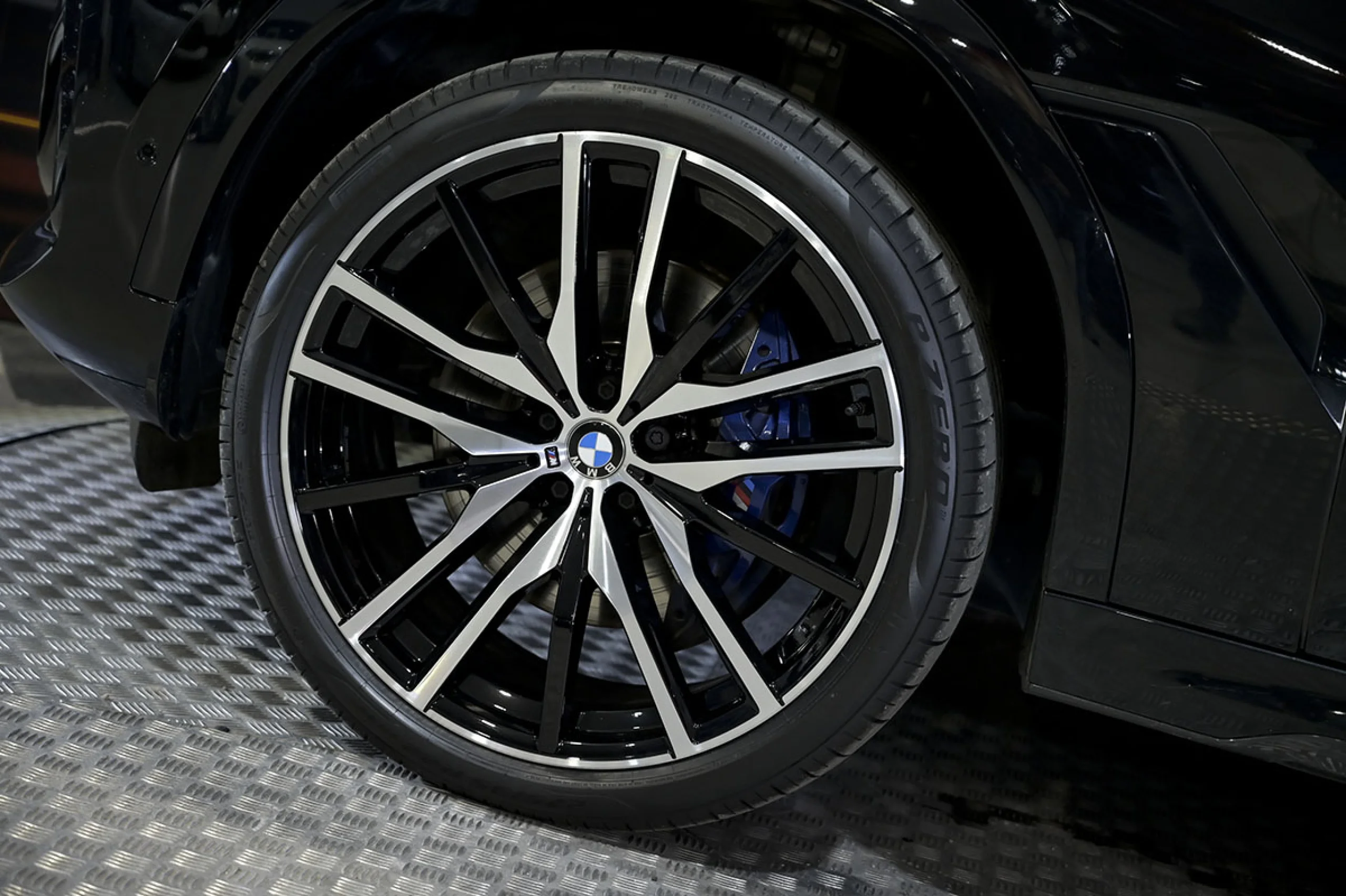 BMW X6 xDrive40i - Foto 14